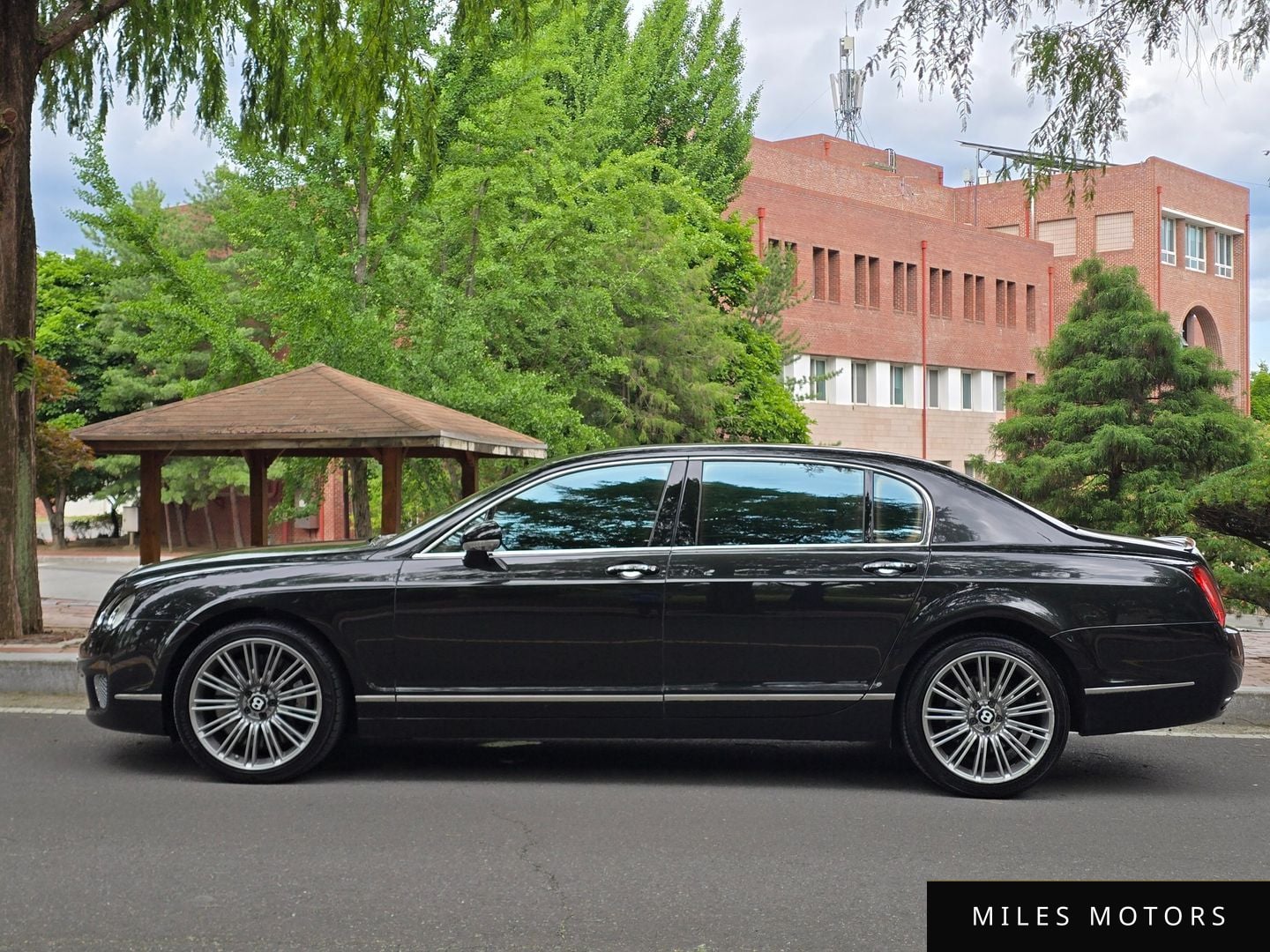 Bentley Flying Spur 2008 — миниатюра 6