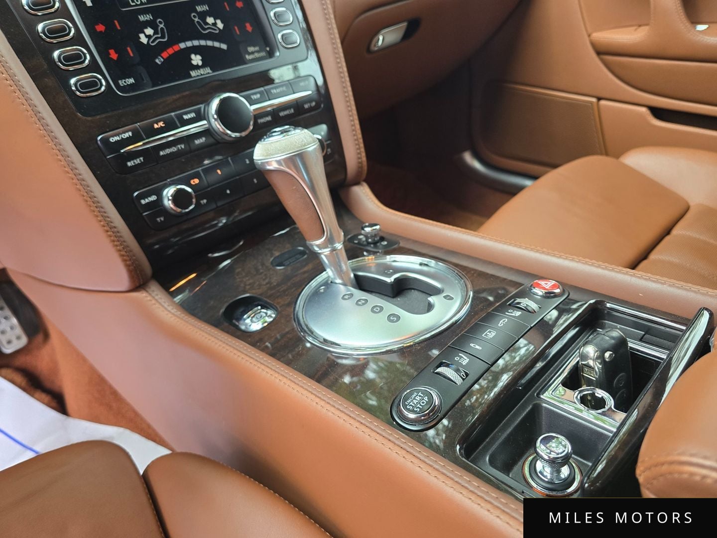 Bentley Flying Spur 2008 — миниатюра 9