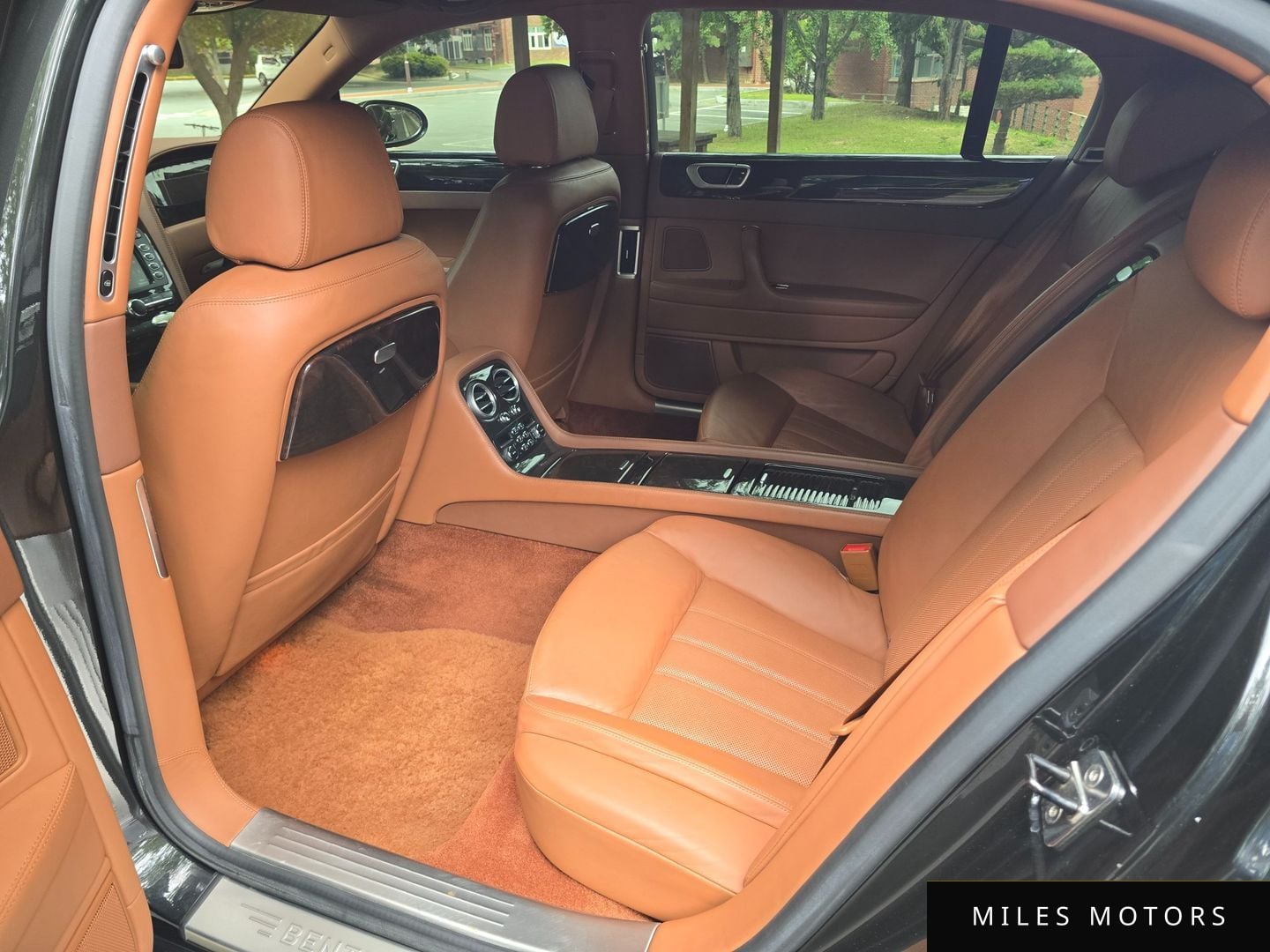 Bentley Flying Spur 2008 — миниатюра 12