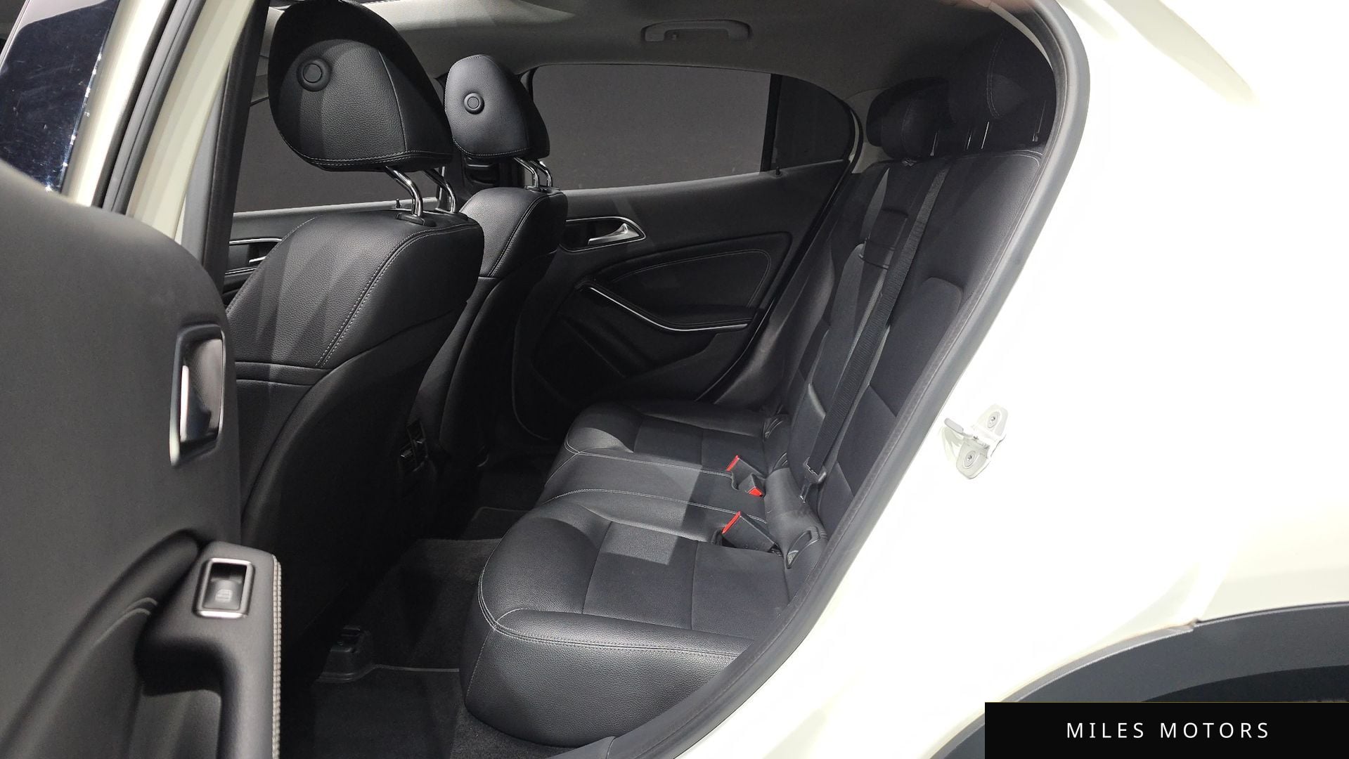 Mercedes-Benz GLA-Class X156 2016 — миниатюра 12