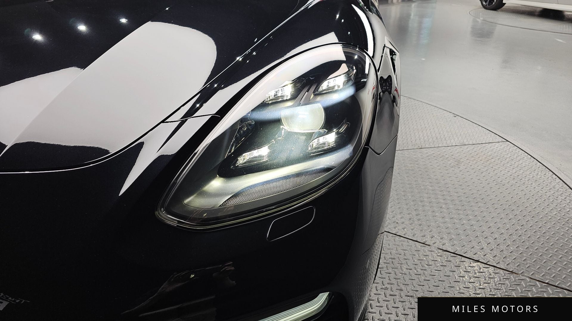 Porsche Panamera 2017 — миниатюра 8