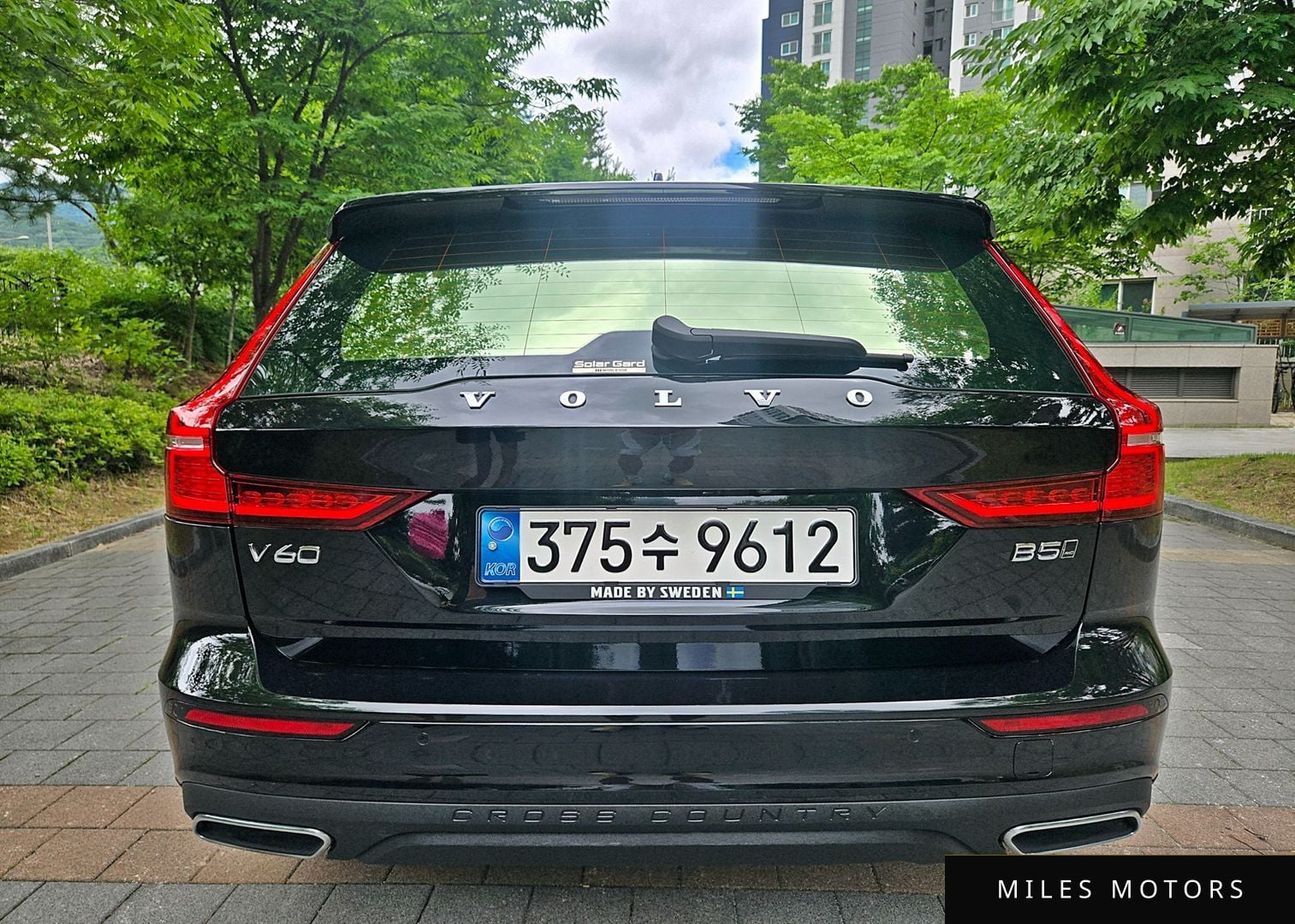 Volvo V60 2021 — миниатюра 5