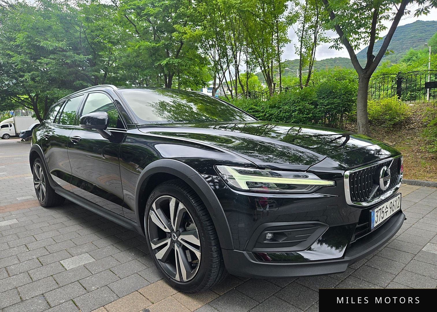 Volvo V60 2021 — миниатюра 8