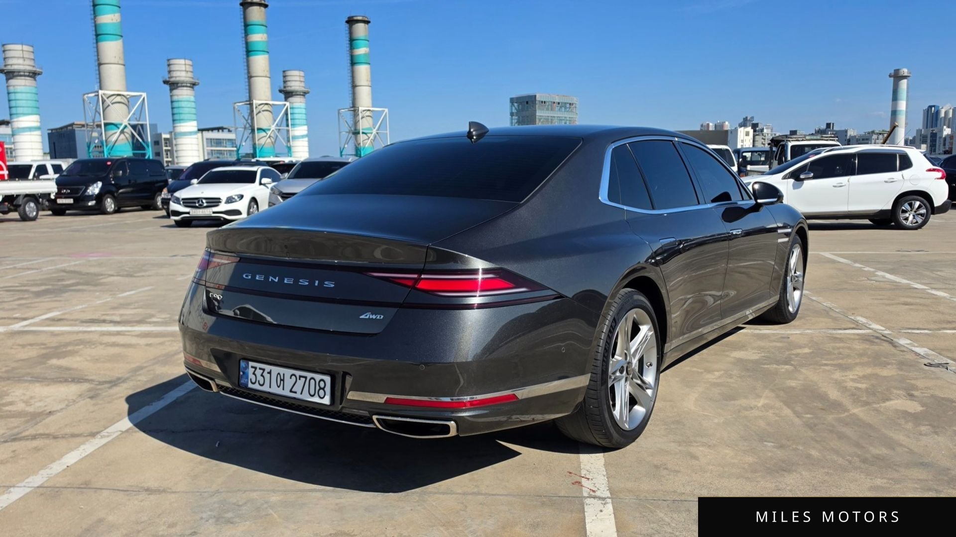 Genesis G90 (RS4) 2023 — миниатюра 2