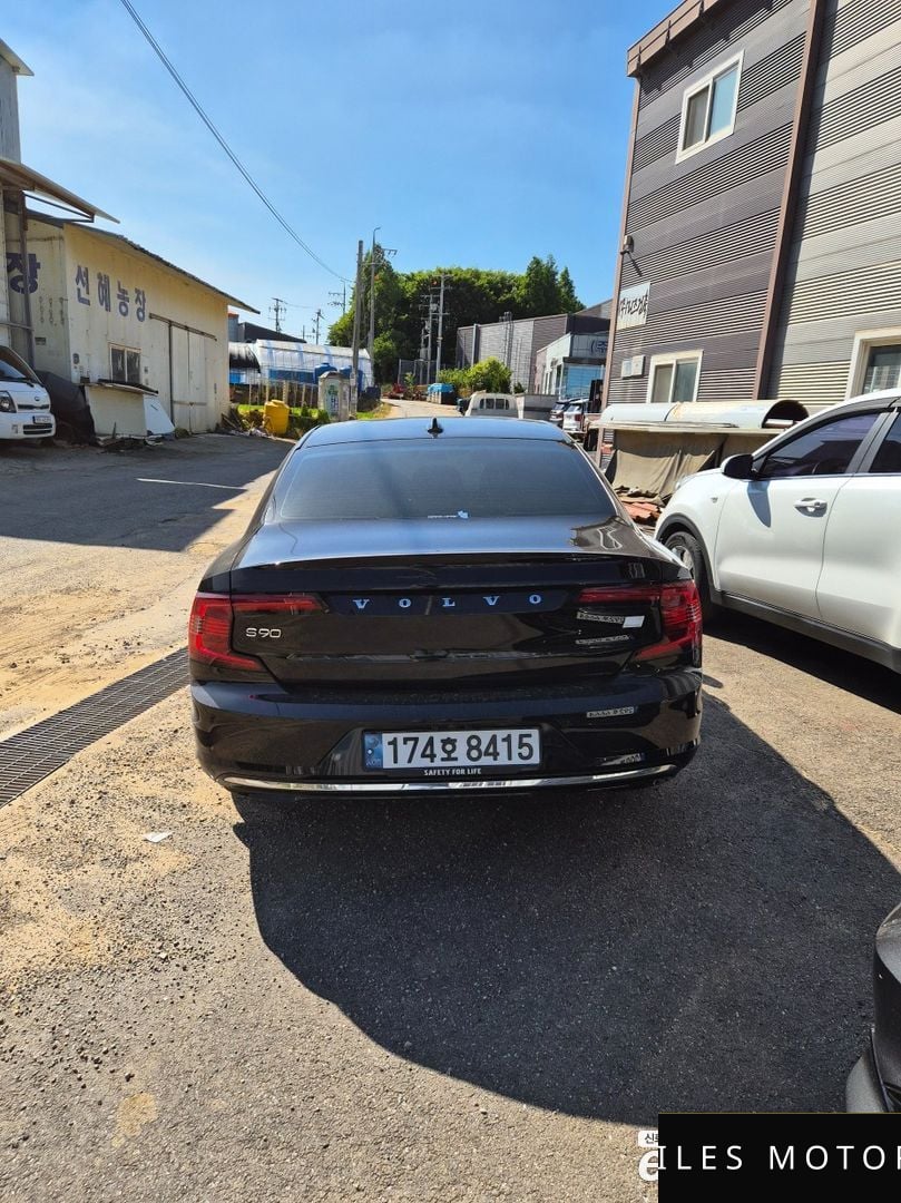 Volvo S90 2024 — миниатюра 6