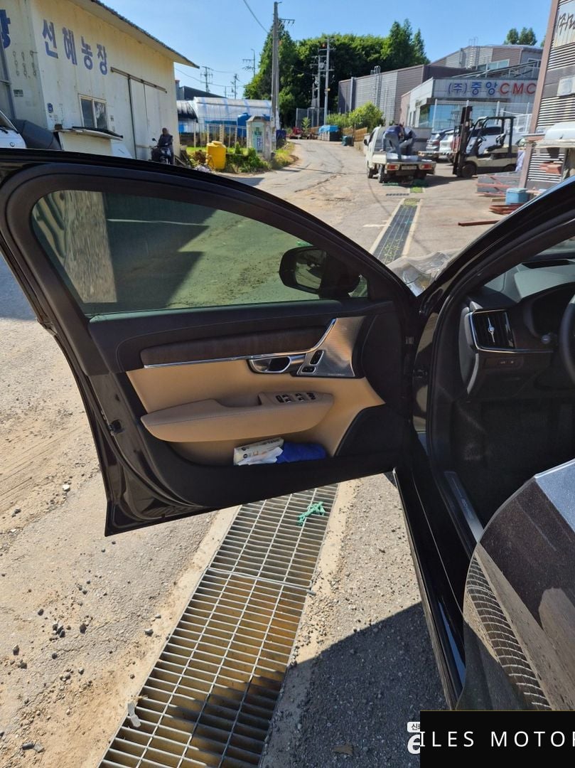 Volvo S90 2024 — миниатюра 8