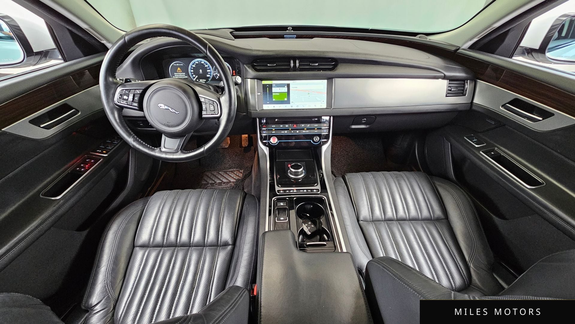 Jaguar XF (X260) 2017 — миниатюра 7