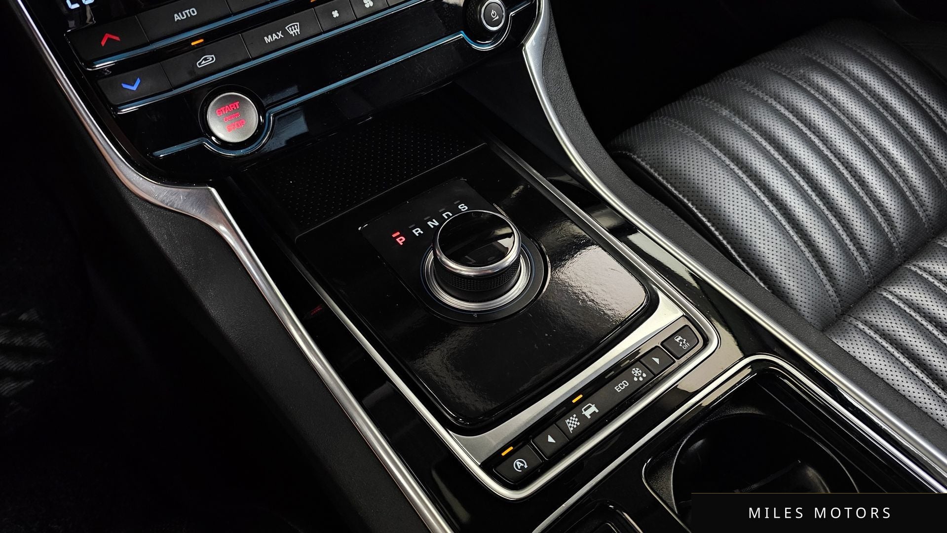Jaguar XF (X260) 2017 — миниатюра 9
