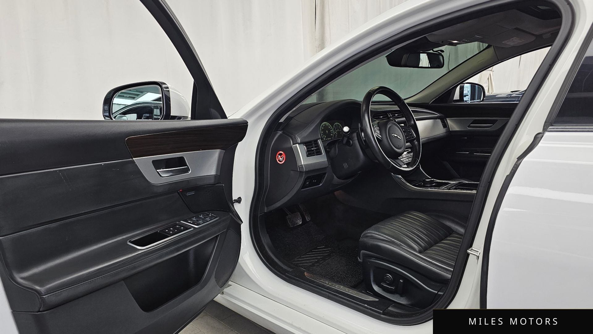 Jaguar XF (X260) 2017 — миниатюра 10
