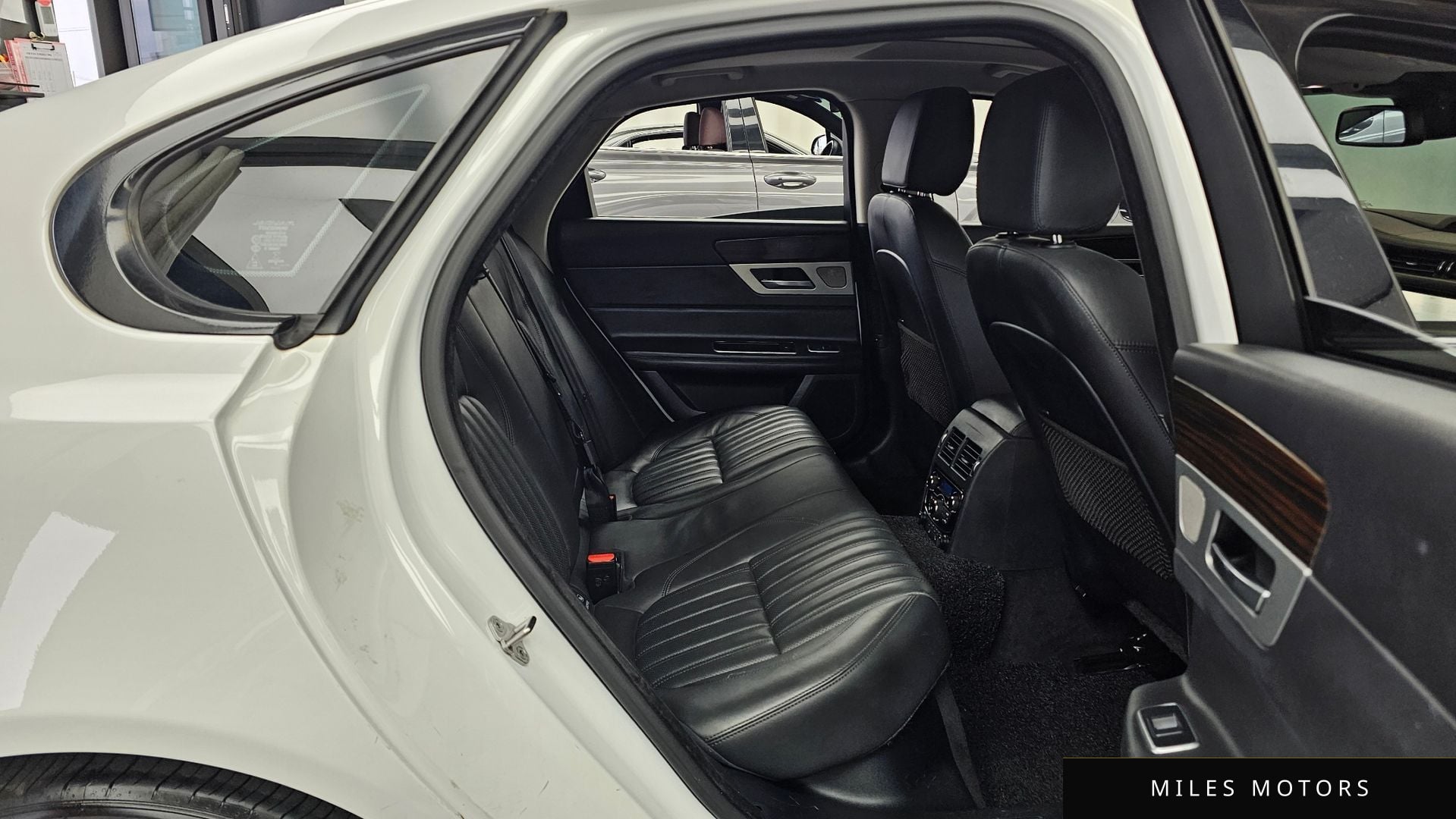 Jaguar XF (X260) 2017 — миниатюра 12