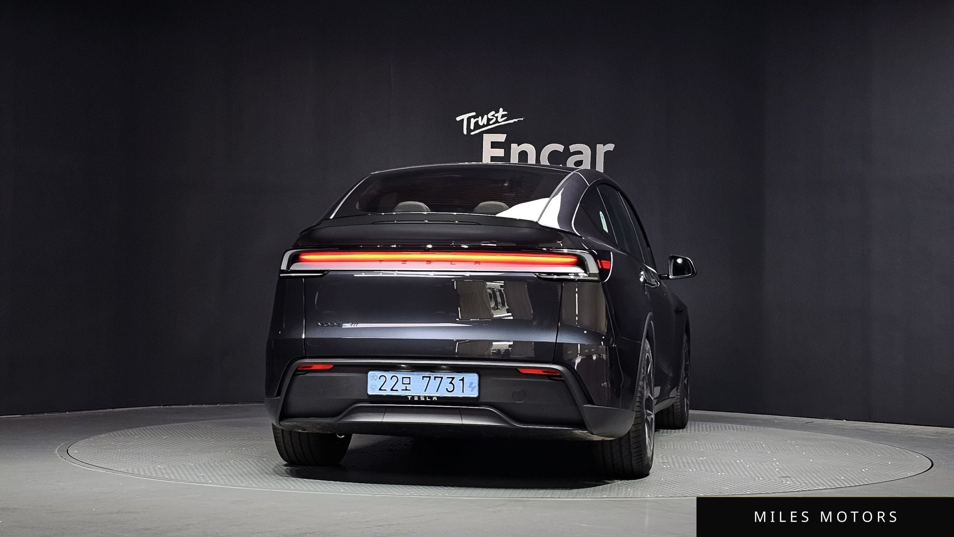 Tesla Model Y 2026 — миниатюра 4