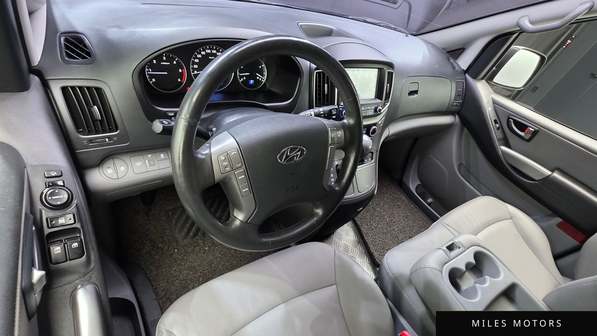 Hyundai Starex 2019 — миниатюра 10