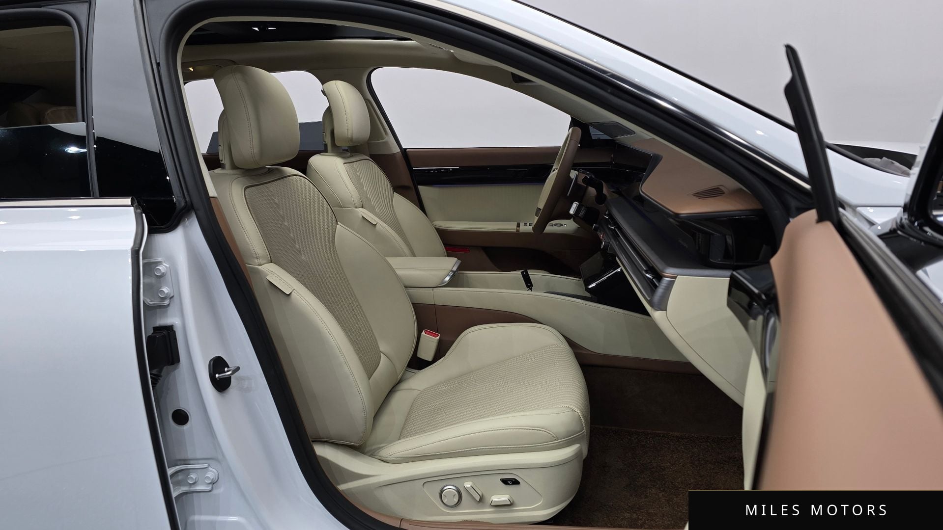 Hyundai Grandeur 2023 — миниатюра 11
