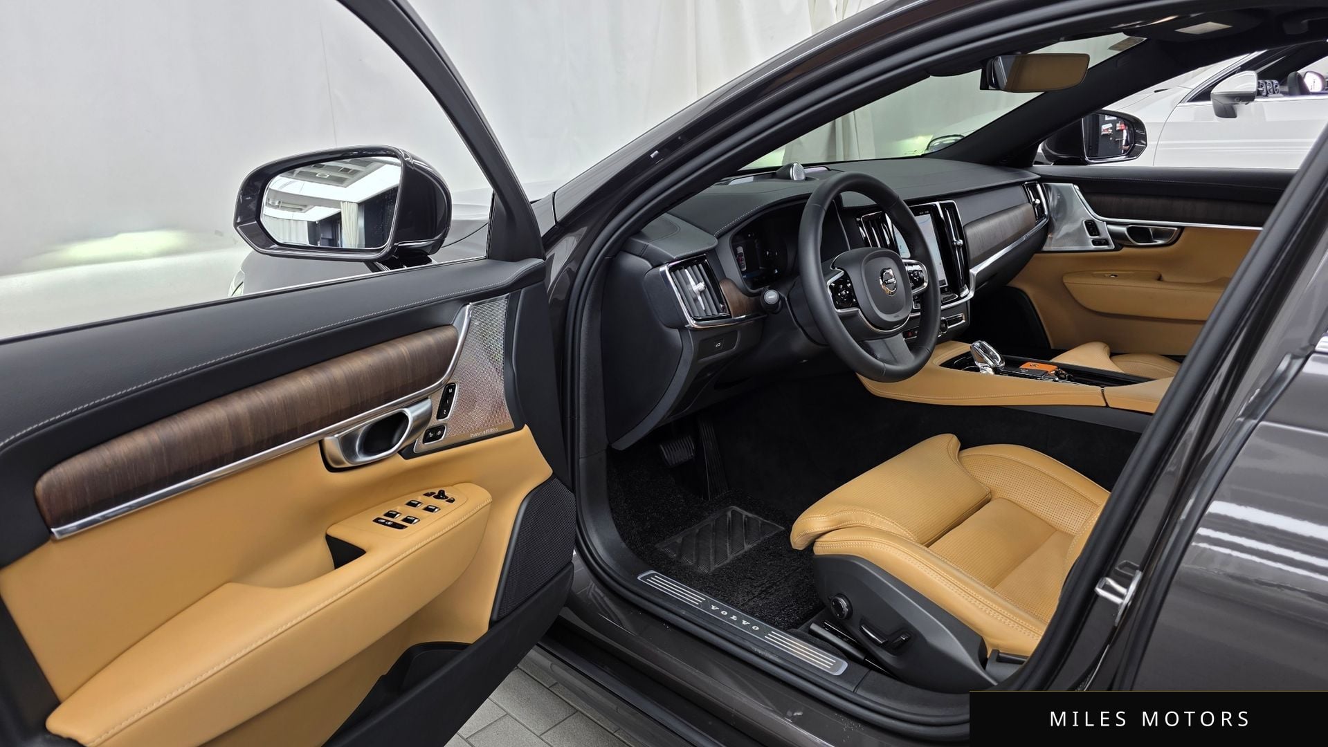 Volvo S90 2023 — миниатюра 10