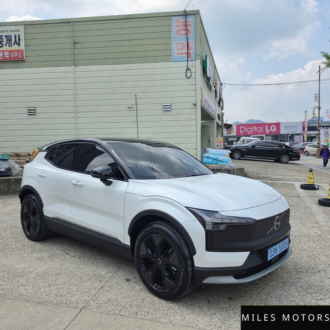 Volvo EX30 2026 — миниатюра 2
