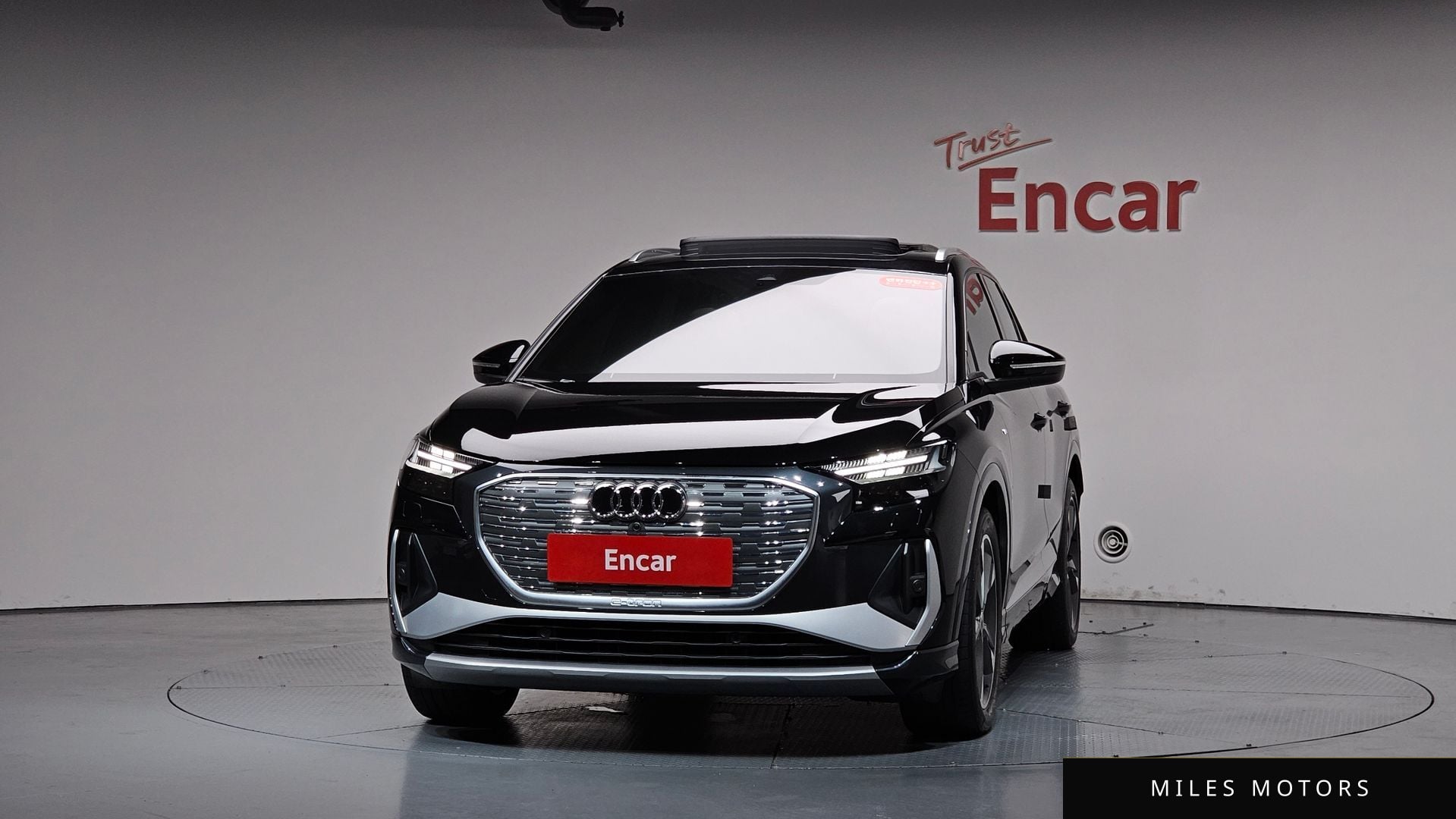 Audi Q4 e-tron 2023 — миниатюра 2