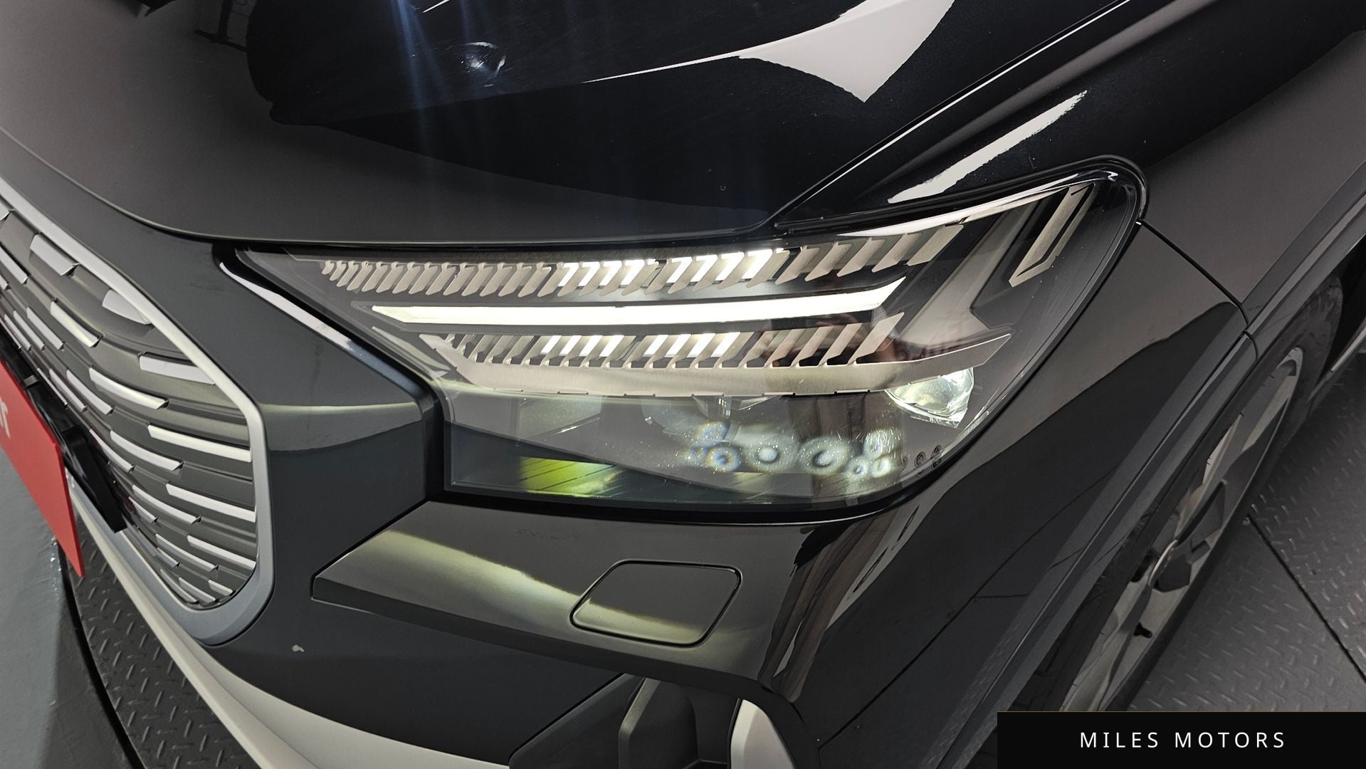 Audi Q4 e-tron 2023 — миниатюра 7
