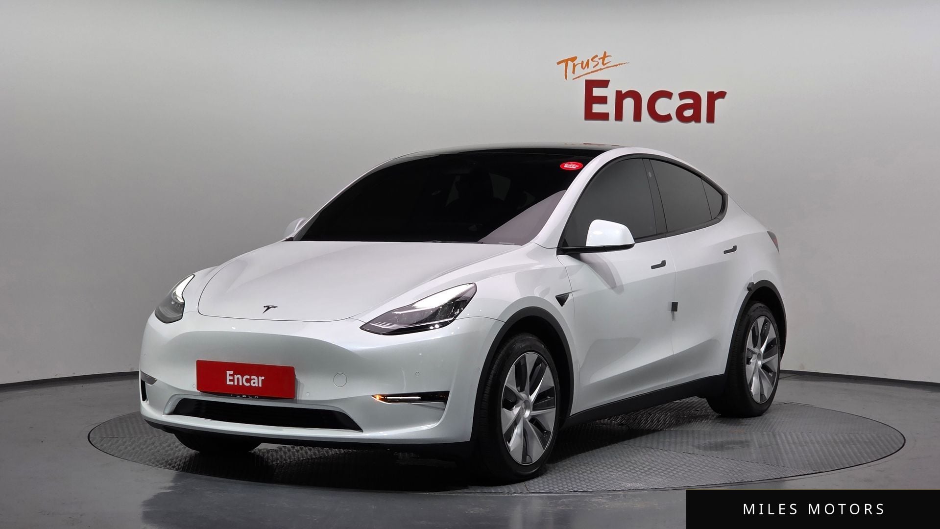 Tesla Model Y 2022 — фото 1 из 12