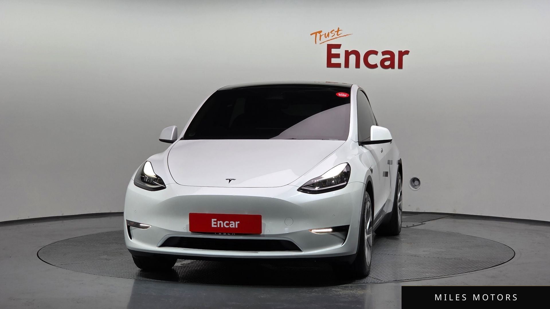 Tesla Model Y 2022 — миниатюра 3