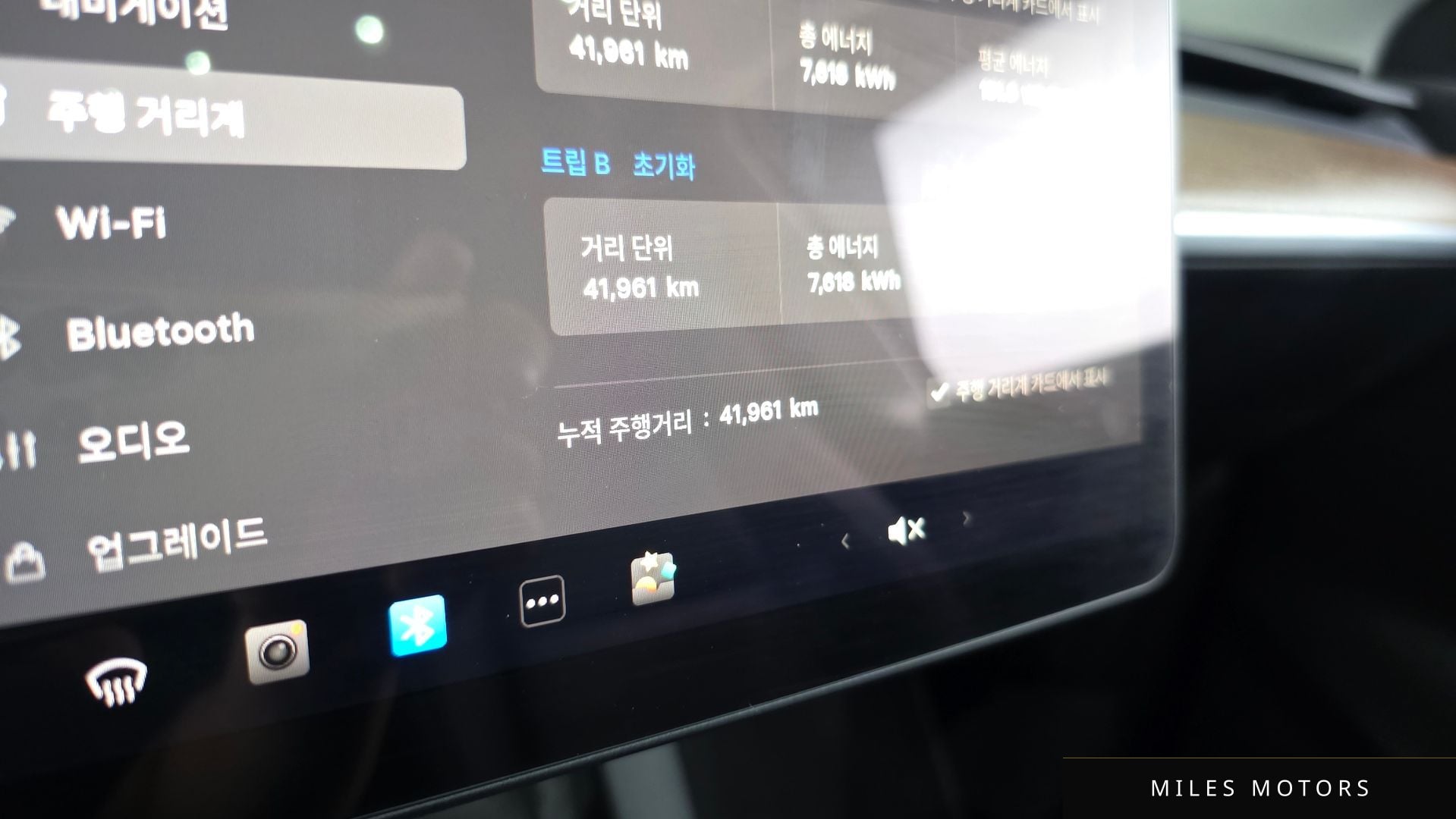 Tesla Model Y 2022 — миниатюра 11