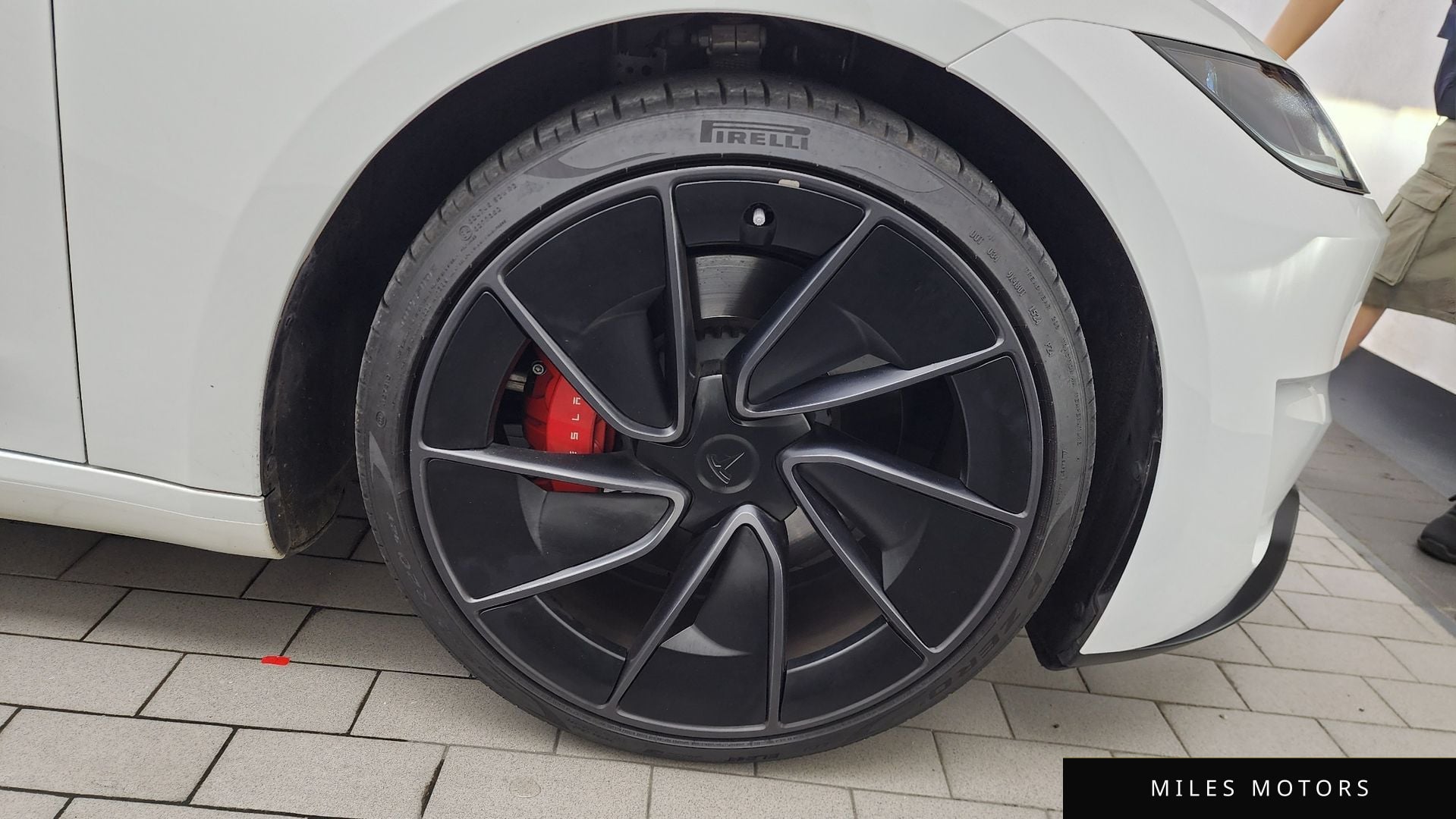 Tesla Model 3 2024 — миниатюра 7