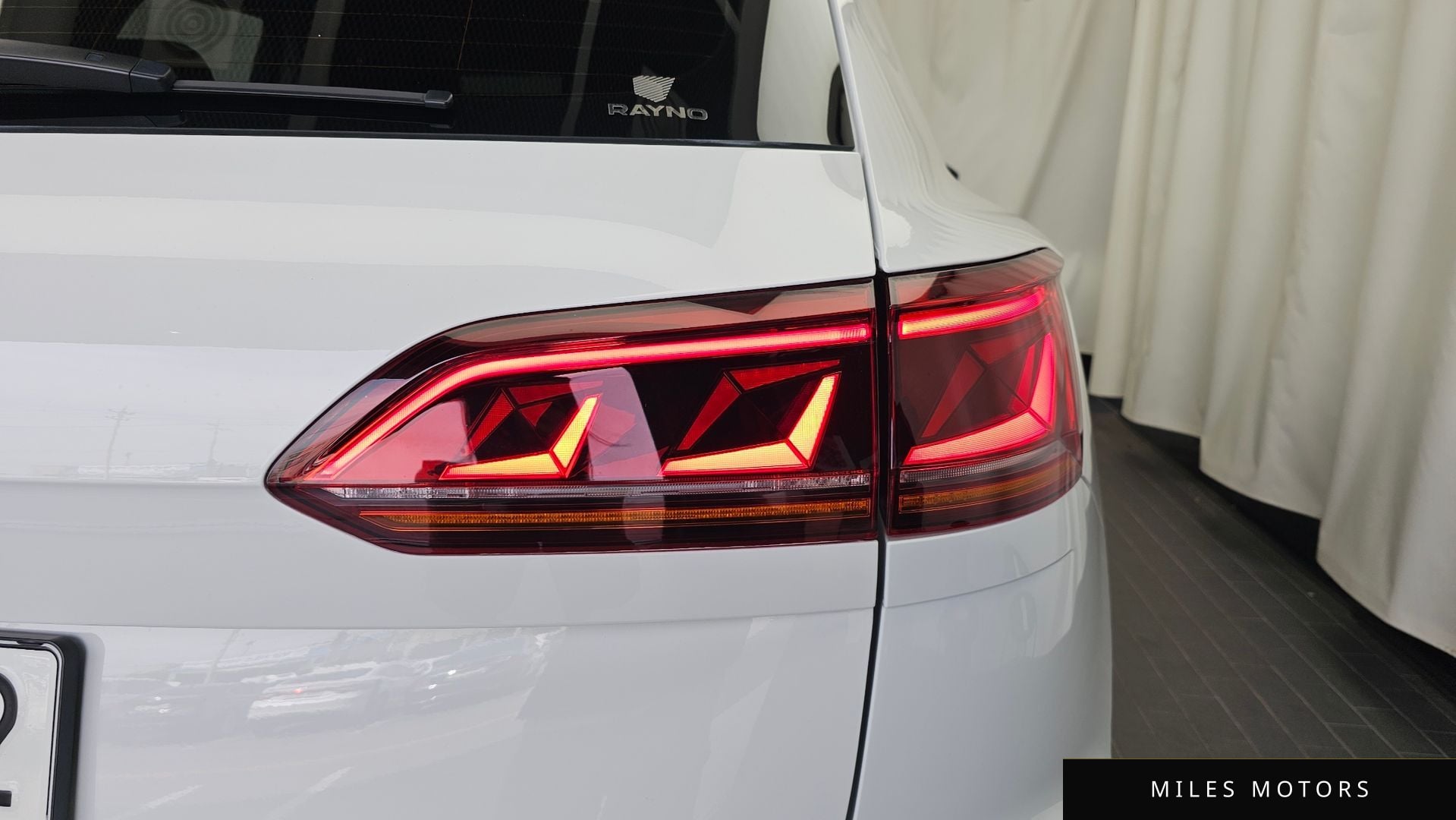 Volkswagen Touareg 2023 — миниатюра 9