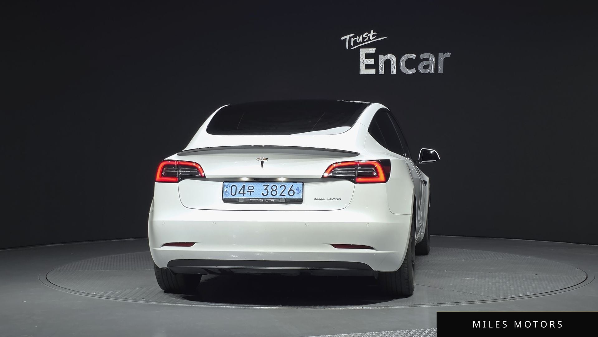 Tesla Model 3 2021 — миниатюра 4