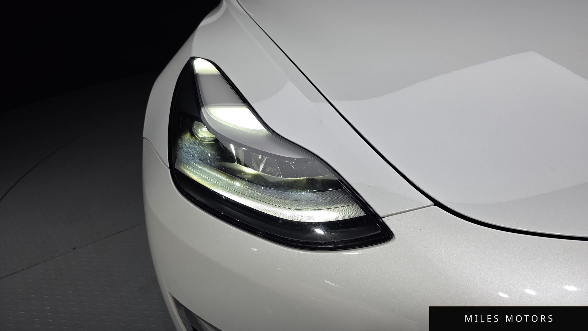 Tesla Model 3 2021 — миниатюра 8