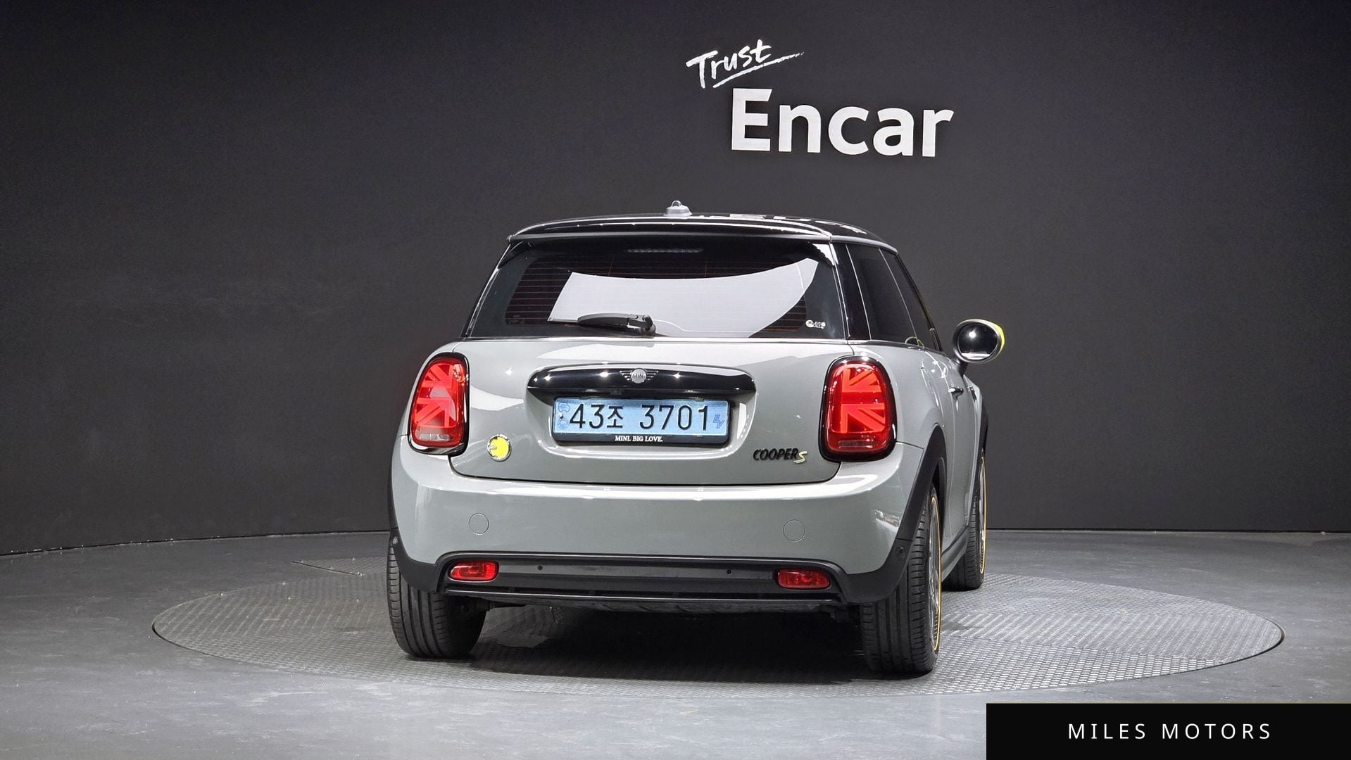MINI Cooper 2023 — миниатюра 4