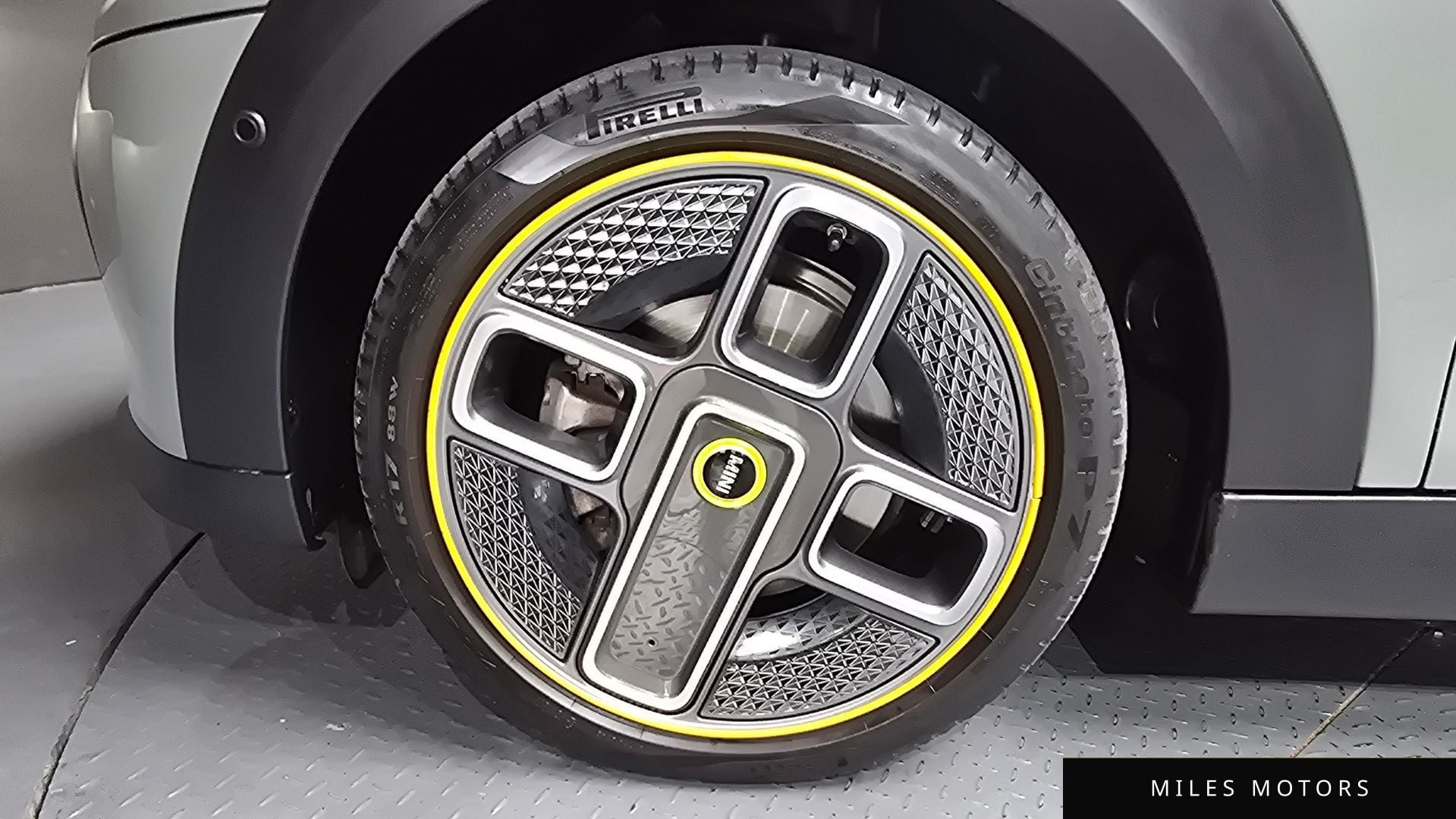 MINI Cooper 2023 — миниатюра 5