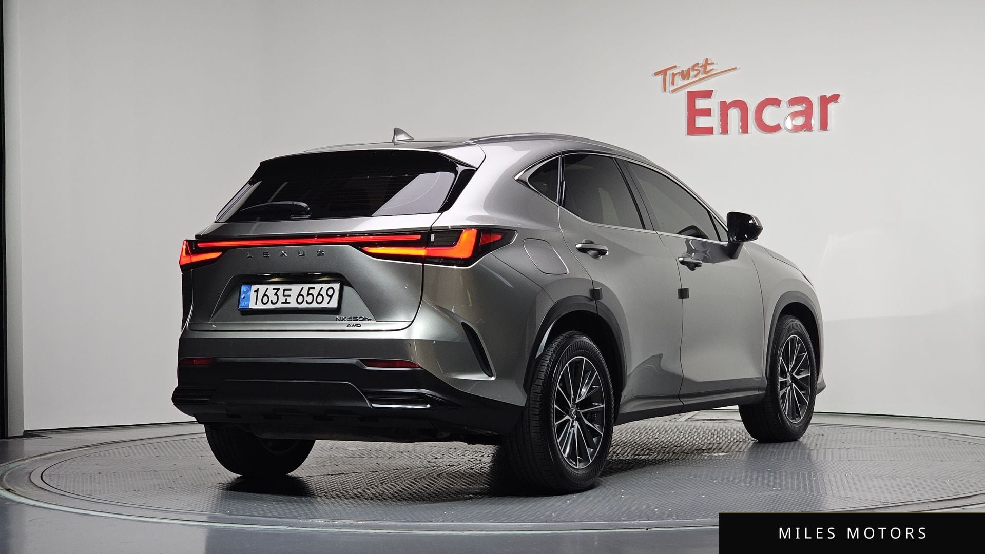 Лексус NX450h+ 2025 — миниатюра 2