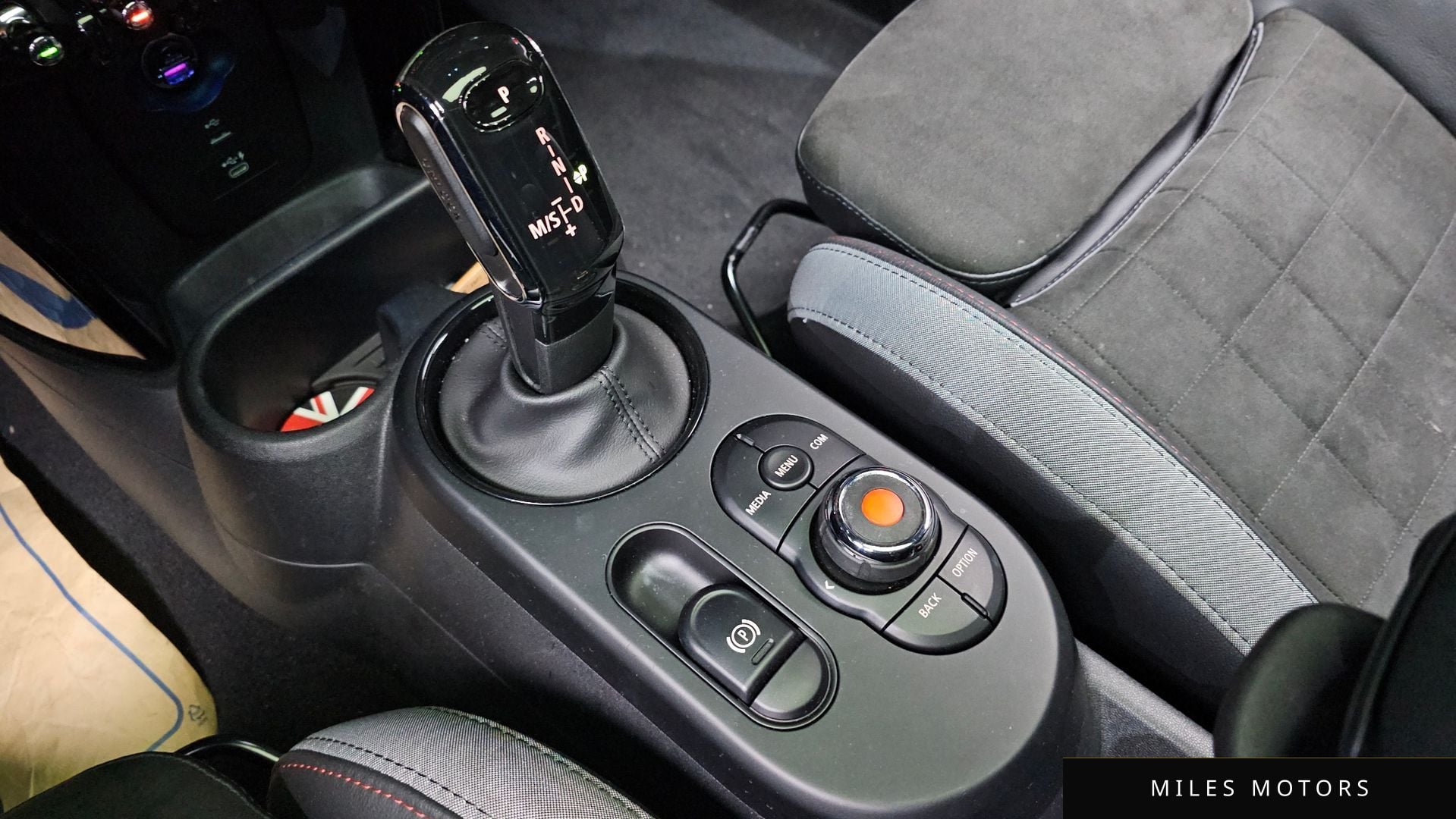 MINI Cooper S 2022 — миниатюра 9