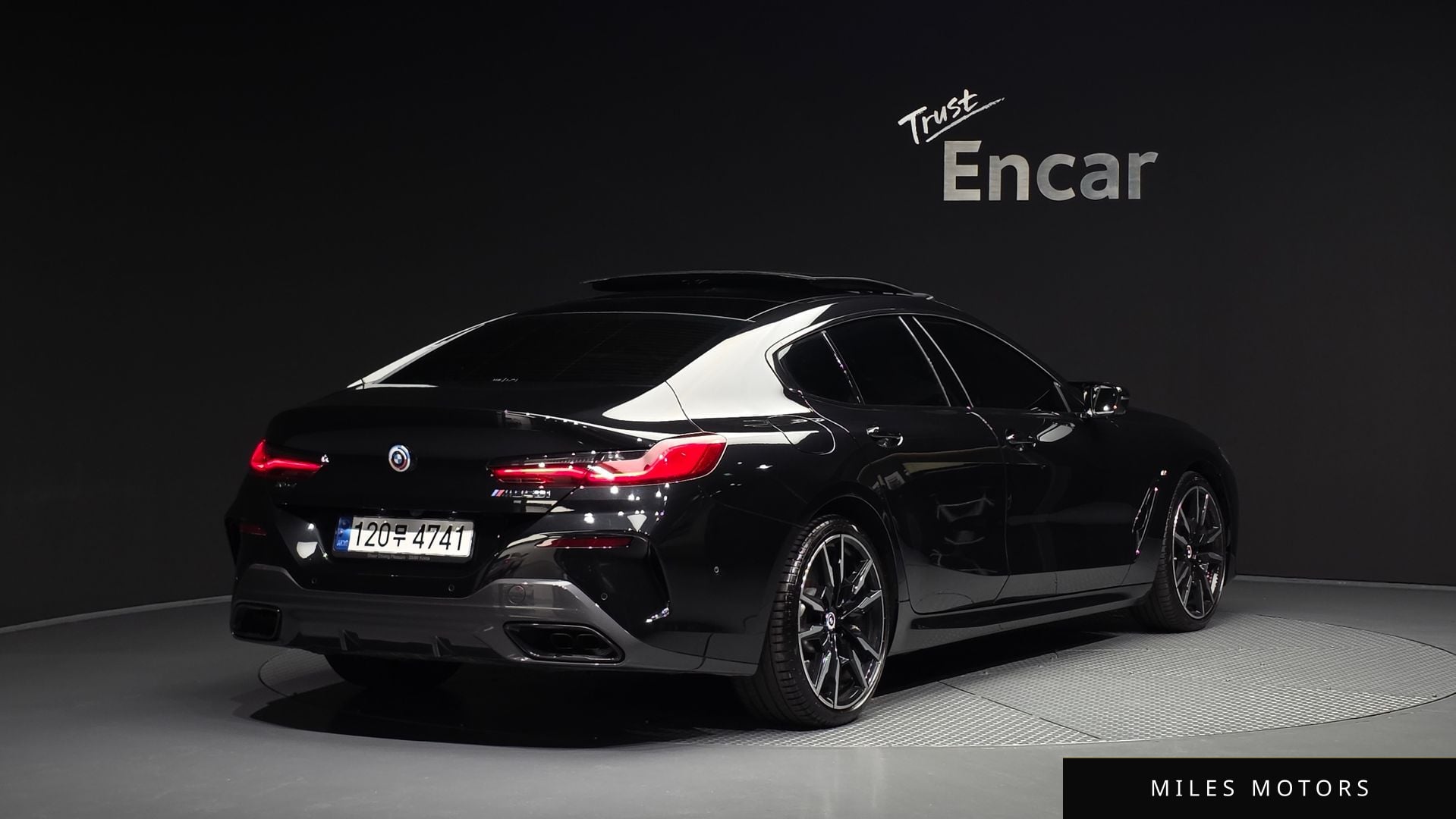 BMW 8 Series (G15) 2023 — миниатюра 2