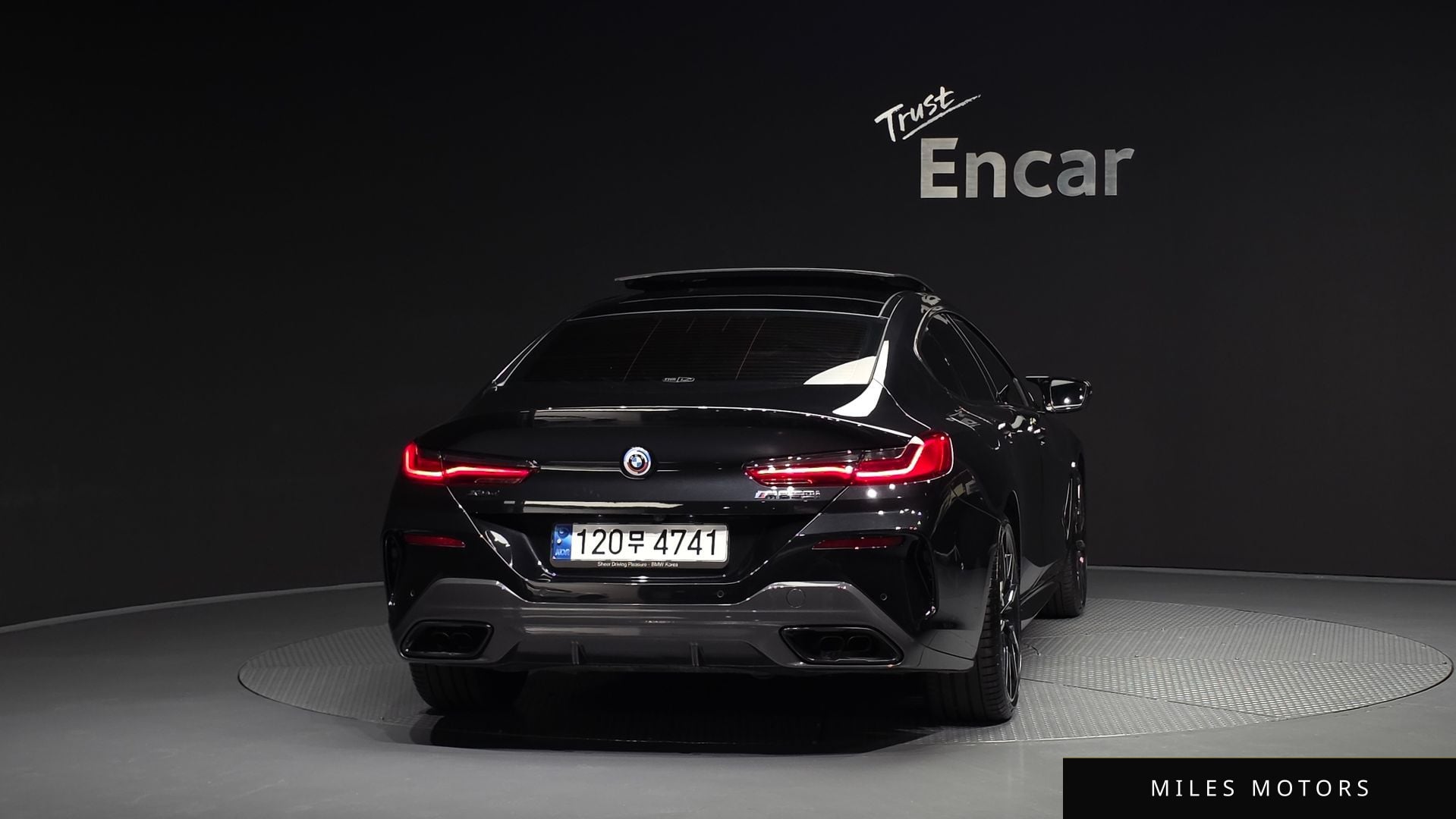 BMW 8 Series (G15) 2023 — миниатюра 4