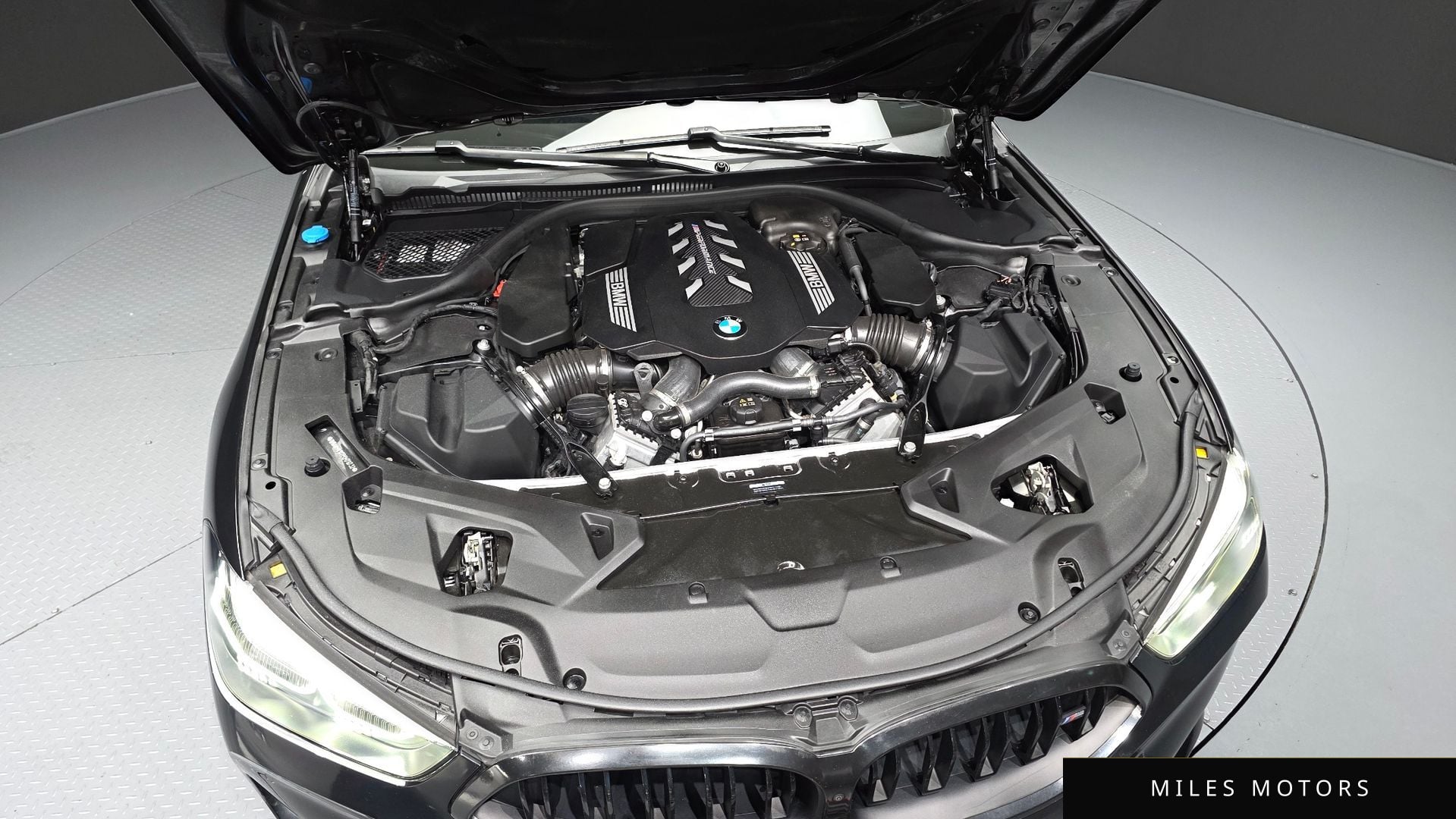 BMW 8 Series (G15) 2023 — миниатюра 6