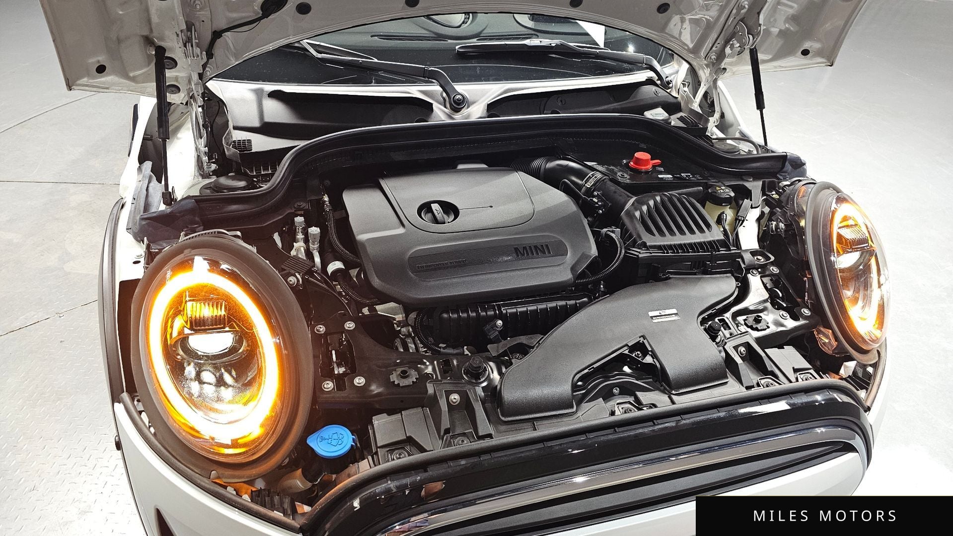 MINI Cooper Convertible 2024 — миниатюра 6