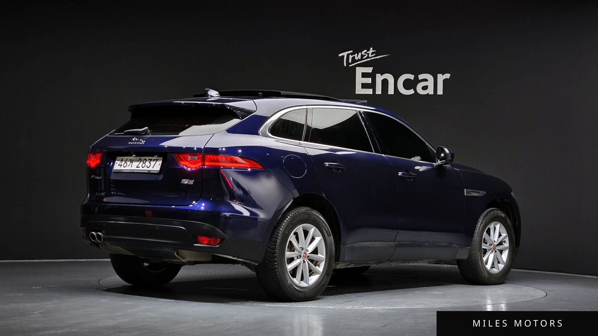 Jaguar F-PACE 2017 — миниатюра 2