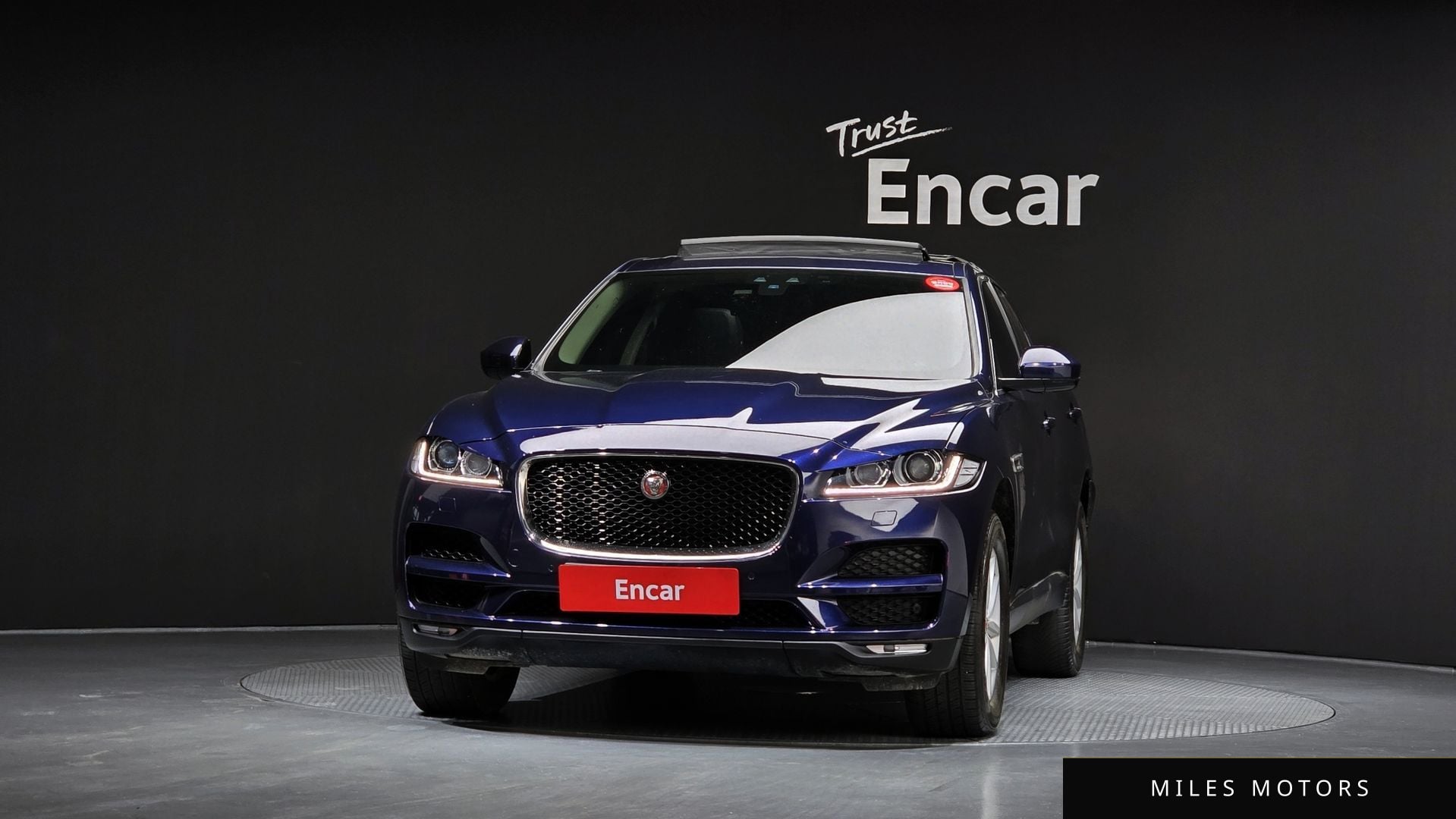 Jaguar F-PACE 2017 — миниатюра 3