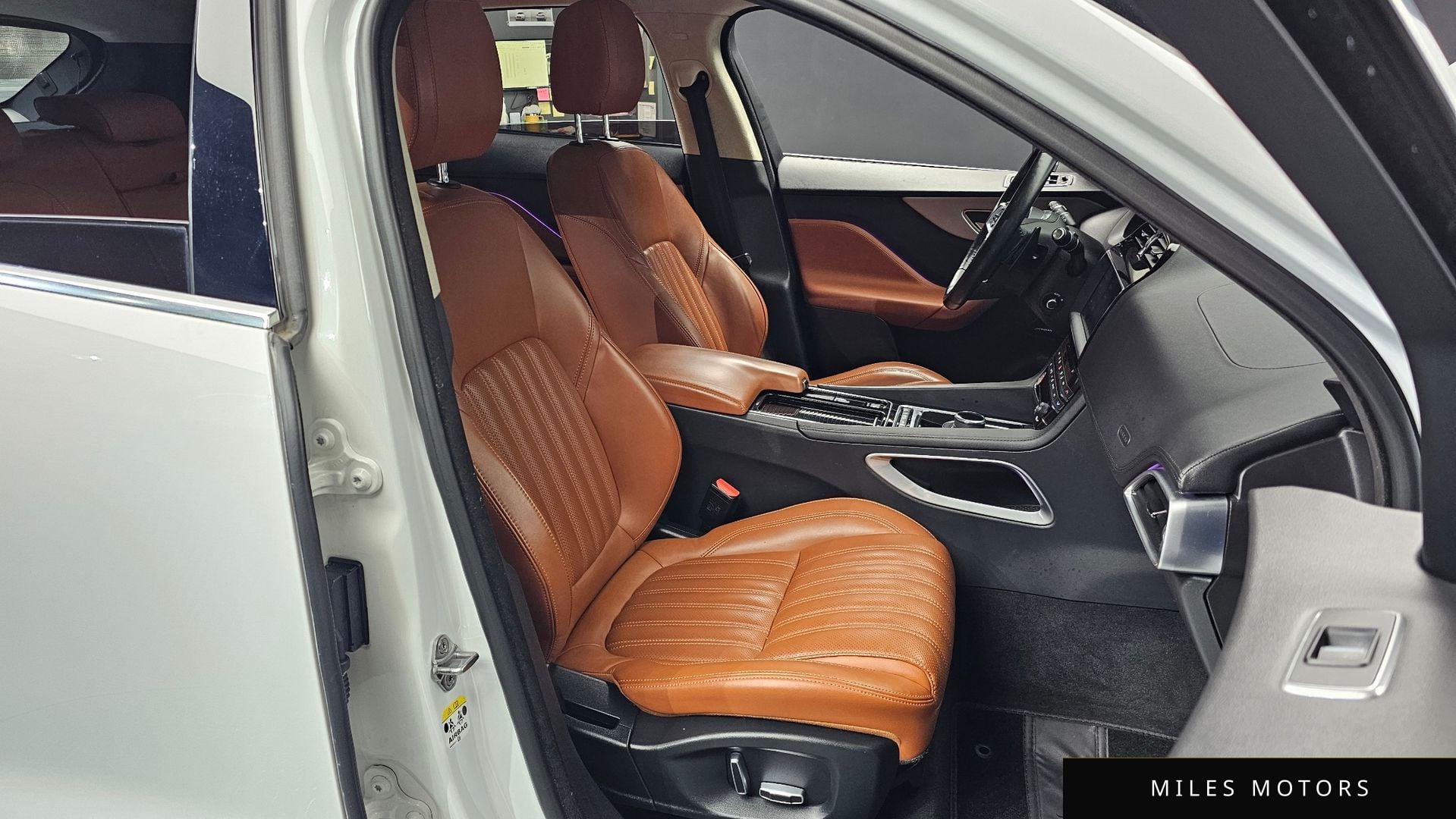 Jaguar F-PACE 2019 — миниатюра 11