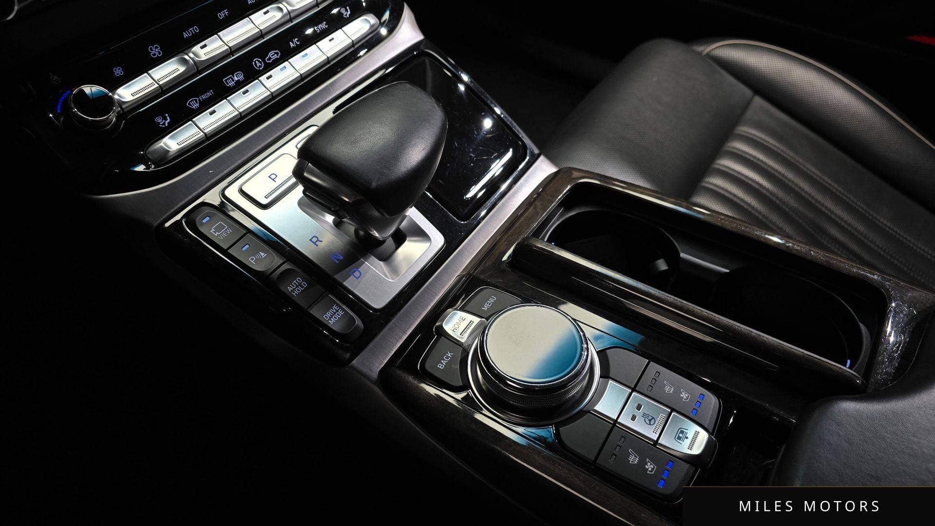 Genesis EQ900 2016 — миниатюра 9