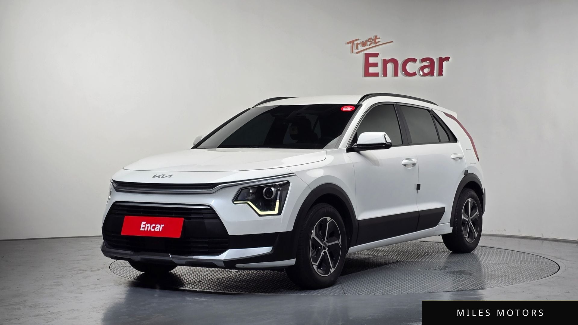 Kia Niro 2022 — фото 1 из 12
