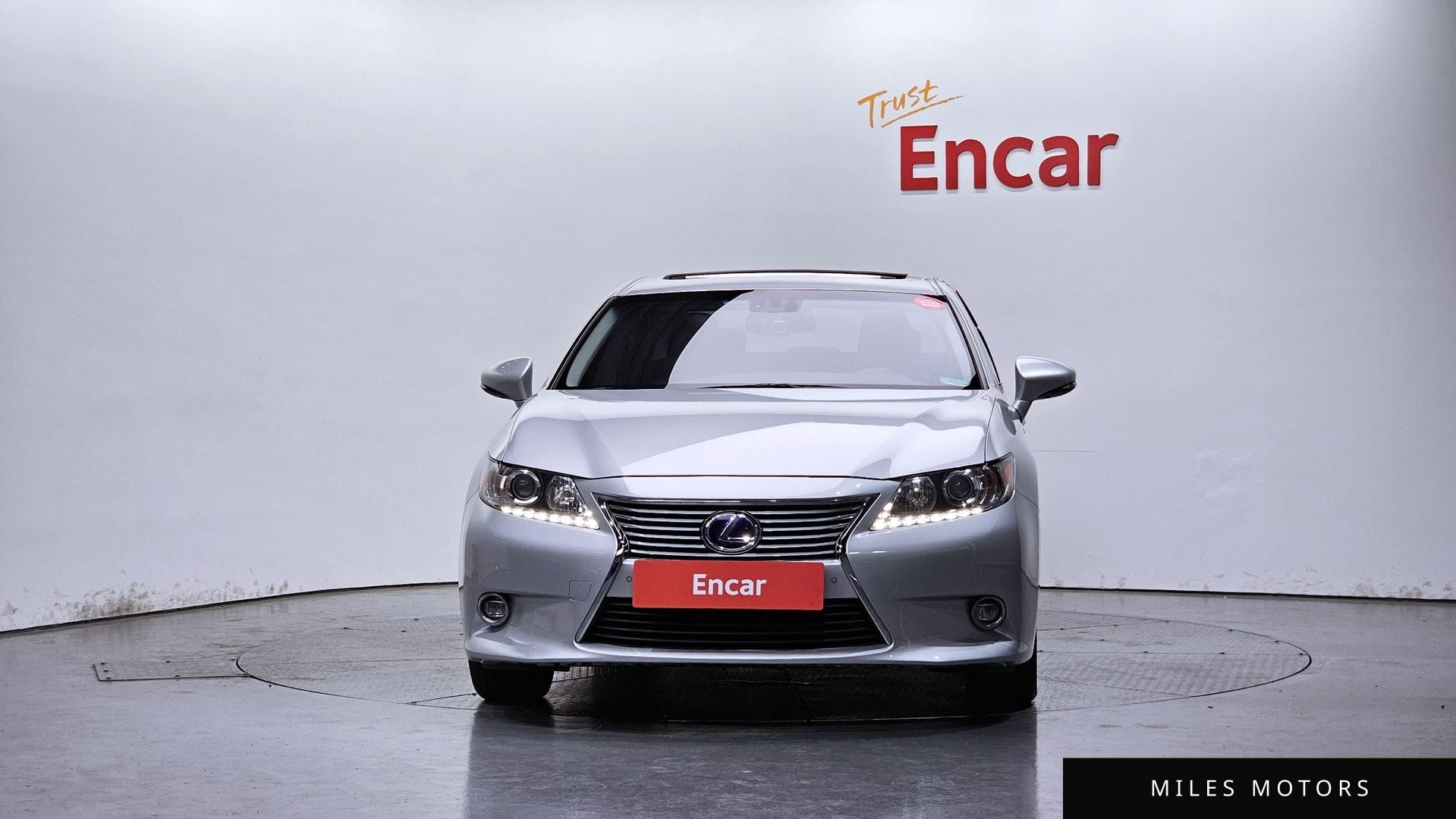 Лексус ES300h 2015 — миниатюра 3