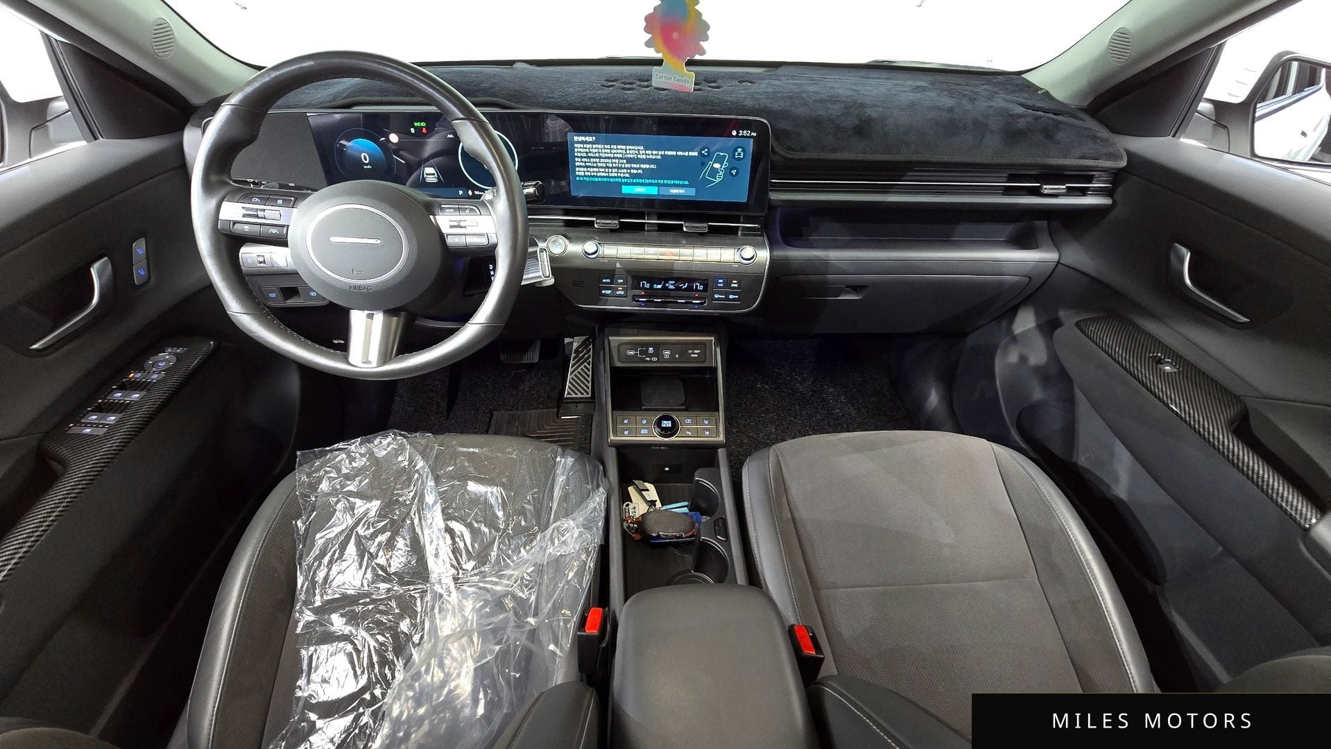 Hyundai Kona 2023 — миниатюра 9