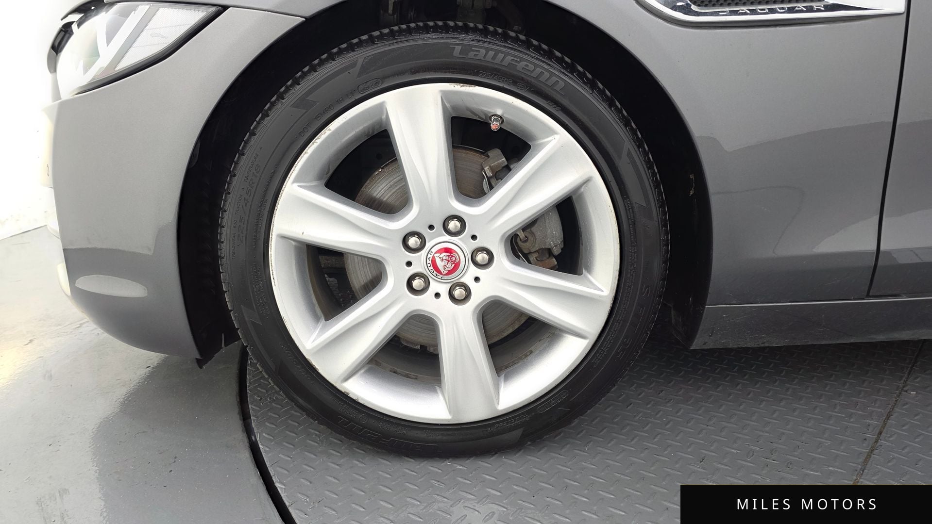 Jaguar XE 2016 — миниатюра 5