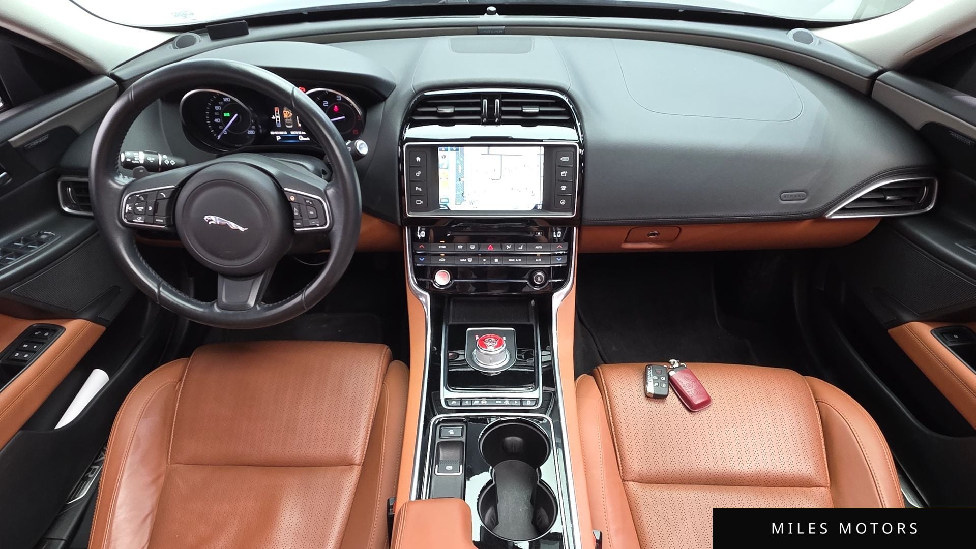 Jaguar XE 2016 — миниатюра 7