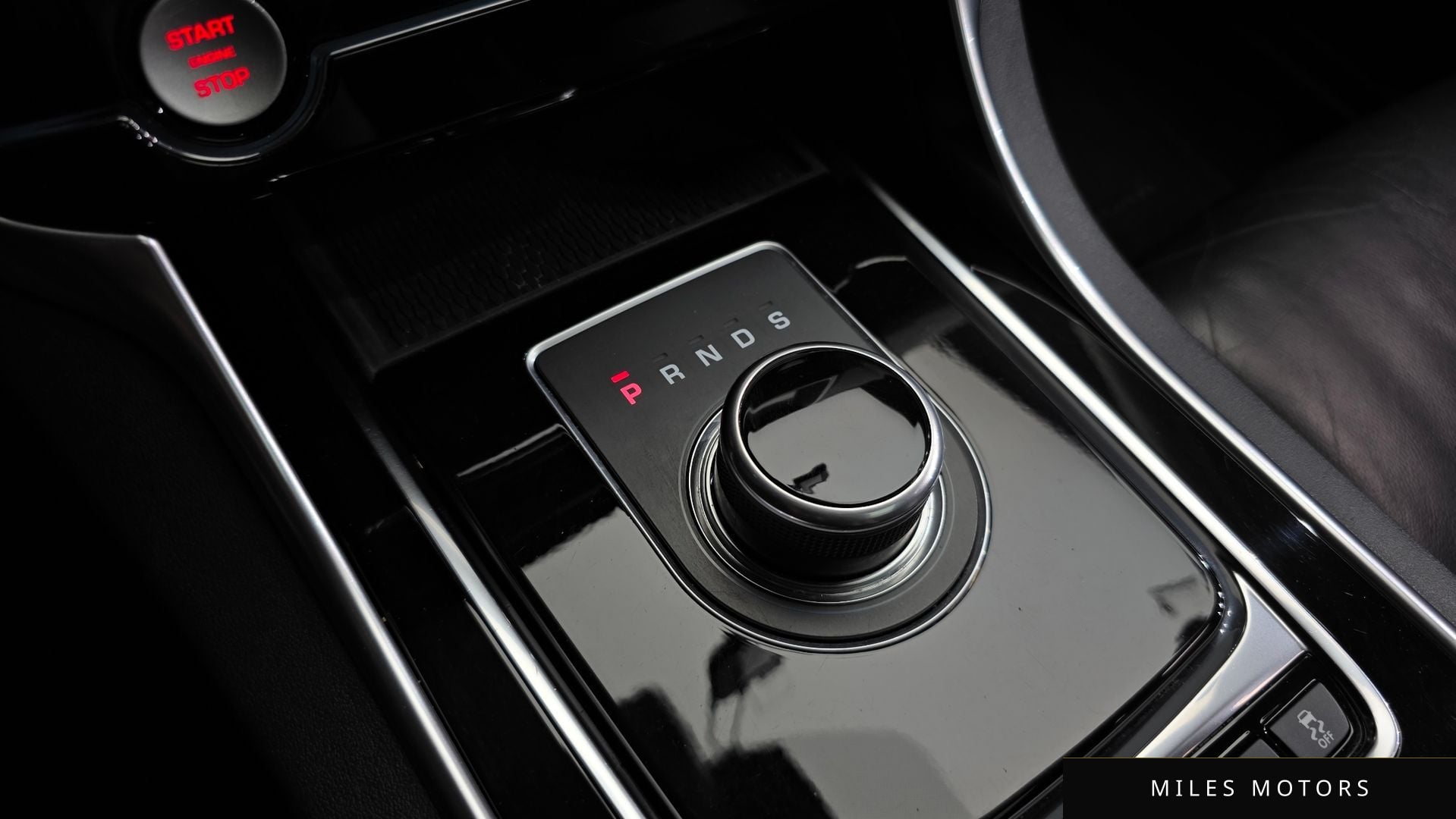 Jaguar XE 2018 — миниатюра 12
