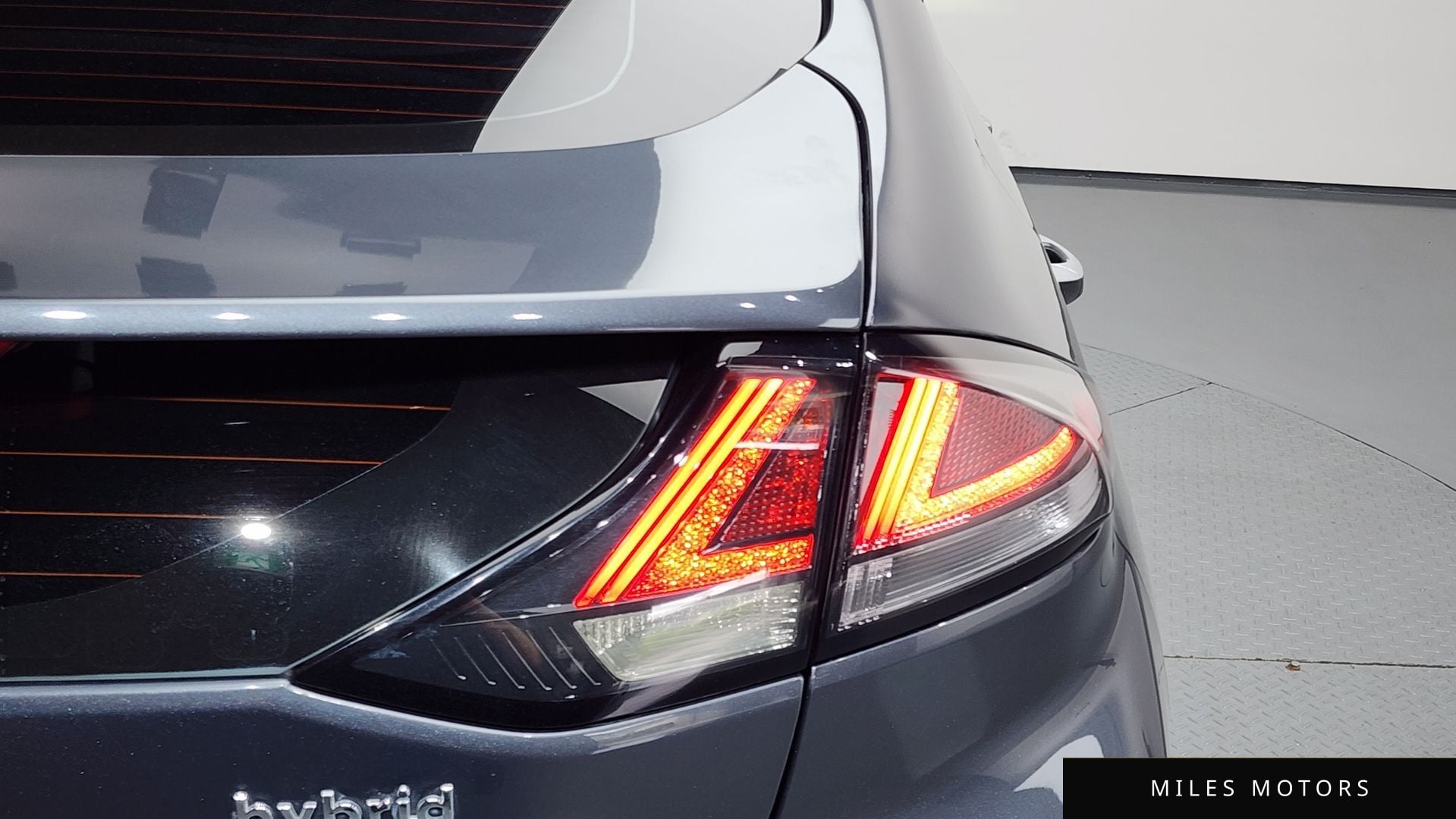 Hyundai Ioniq 2020 — миниатюра 9