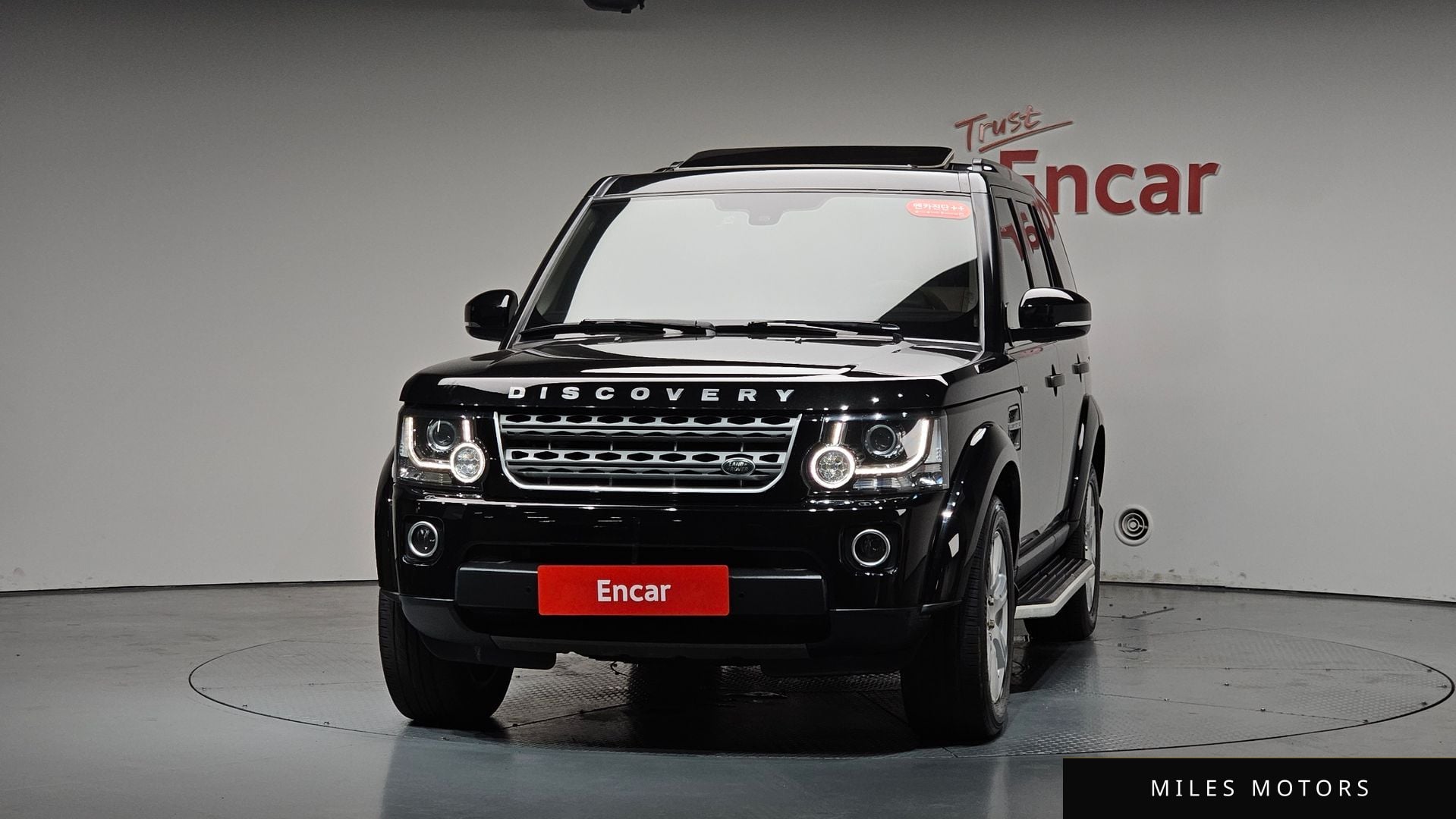 Land Rover Discovery 2015 — миниатюра 2