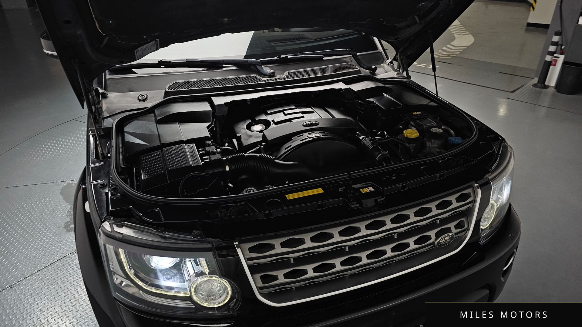 Land Rover Discovery 2015 — миниатюра 5