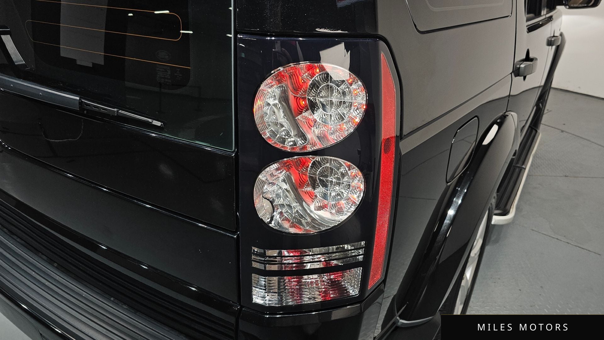 Land Rover Discovery 2015 — миниатюра 8